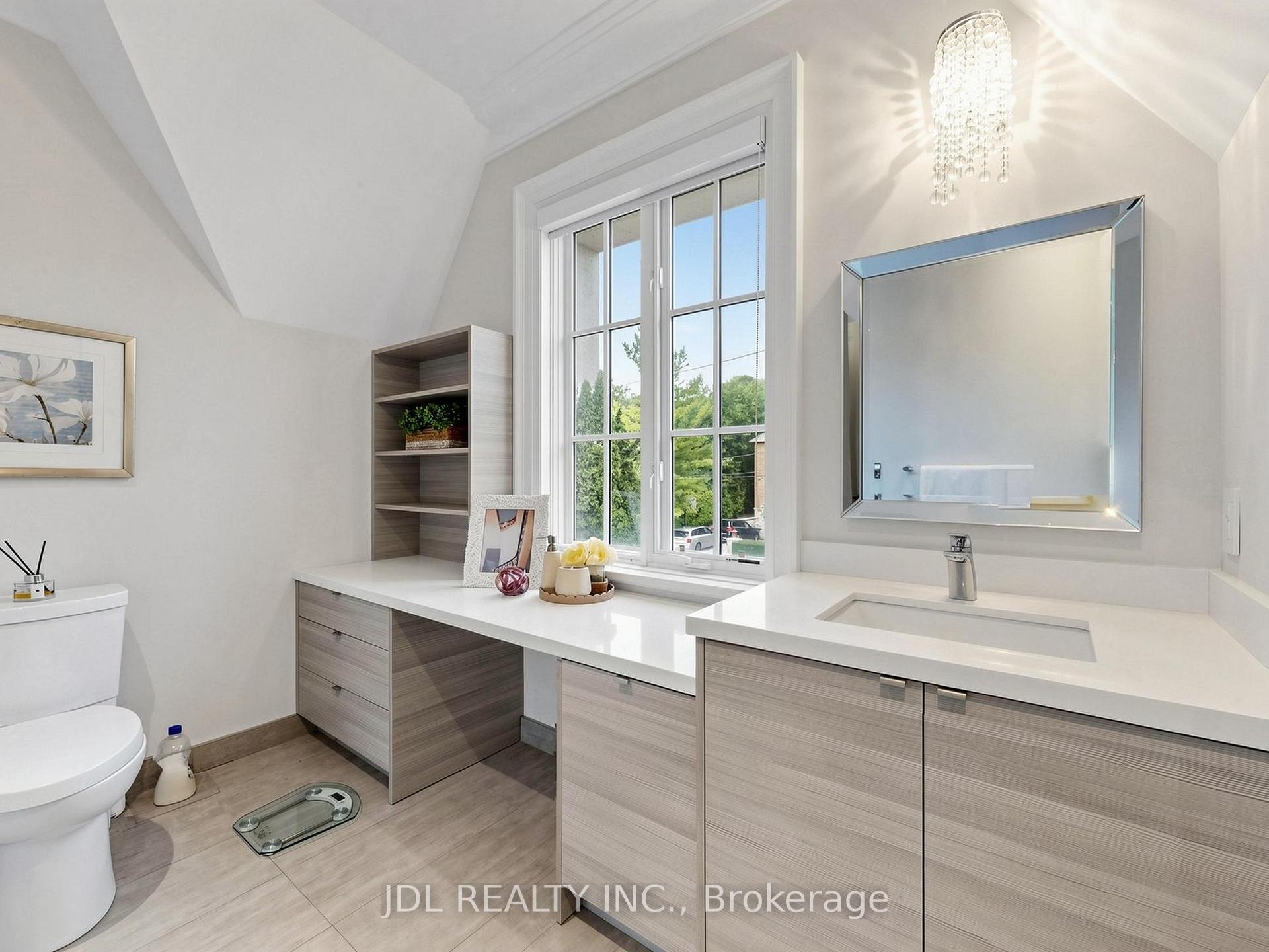 Photo 80 of 105 Arjay Crescent, North York, Bridle Path-Sunnybrook-York Mills — HOMEH