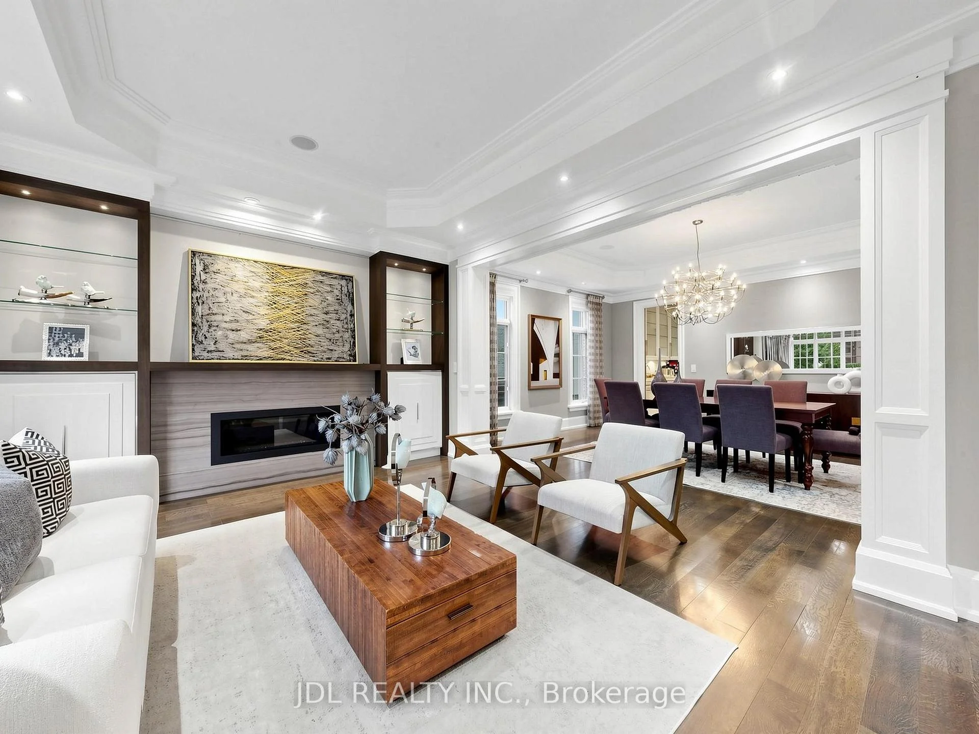 Photo 14 of 105 Arjay Crescent, North York, Bridle Path-Sunnybrook-York Mills — HOMEH