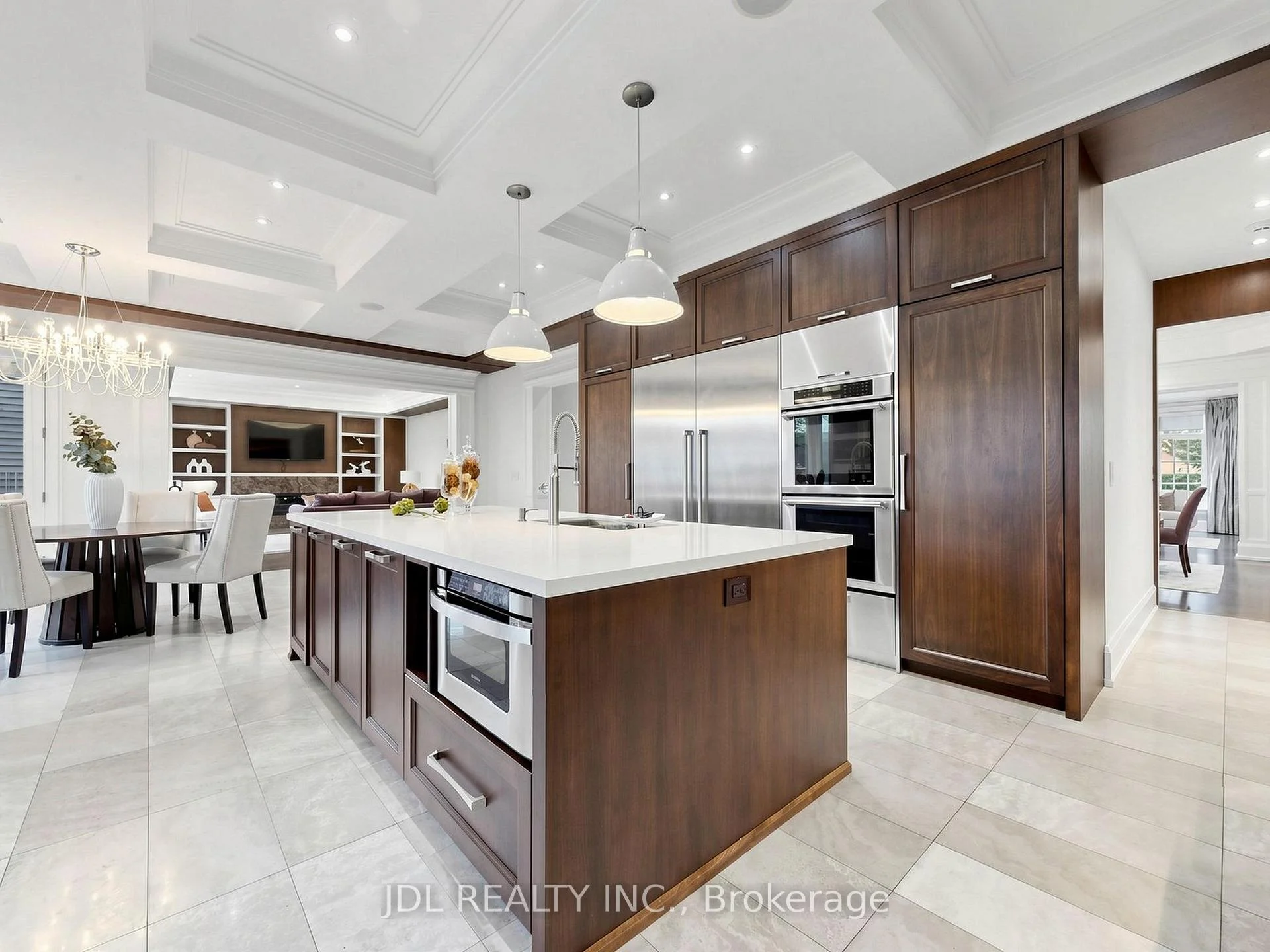 Photo 27 of 105 Arjay Crescent, North York, Bridle Path-Sunnybrook-York Mills — HOMEH