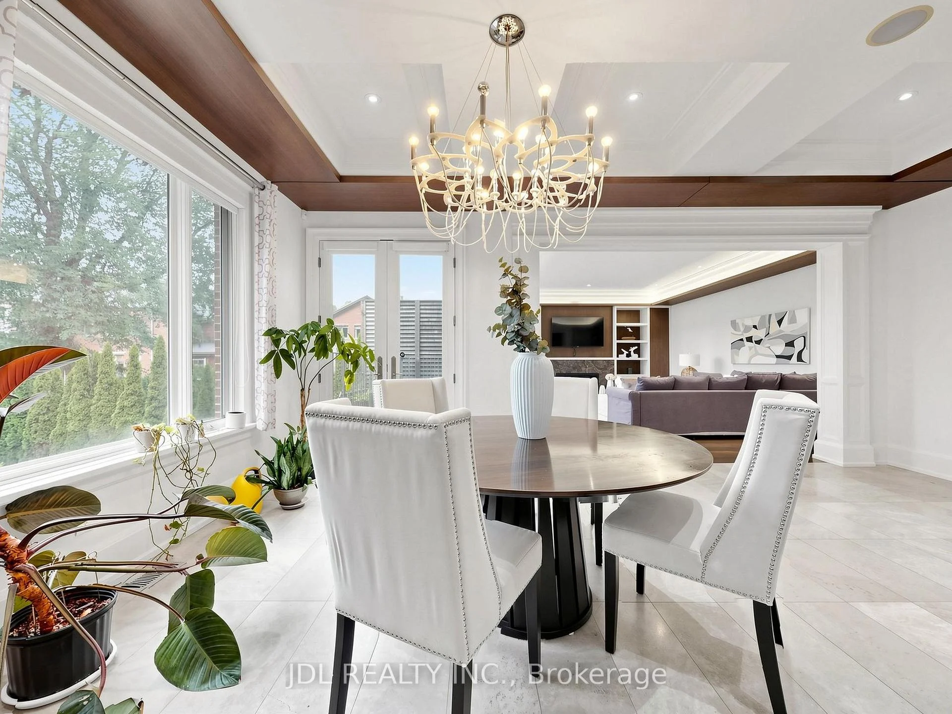 Photo 36 of 105 Arjay Crescent, North York, Bridle Path-Sunnybrook-York Mills — HOMEH