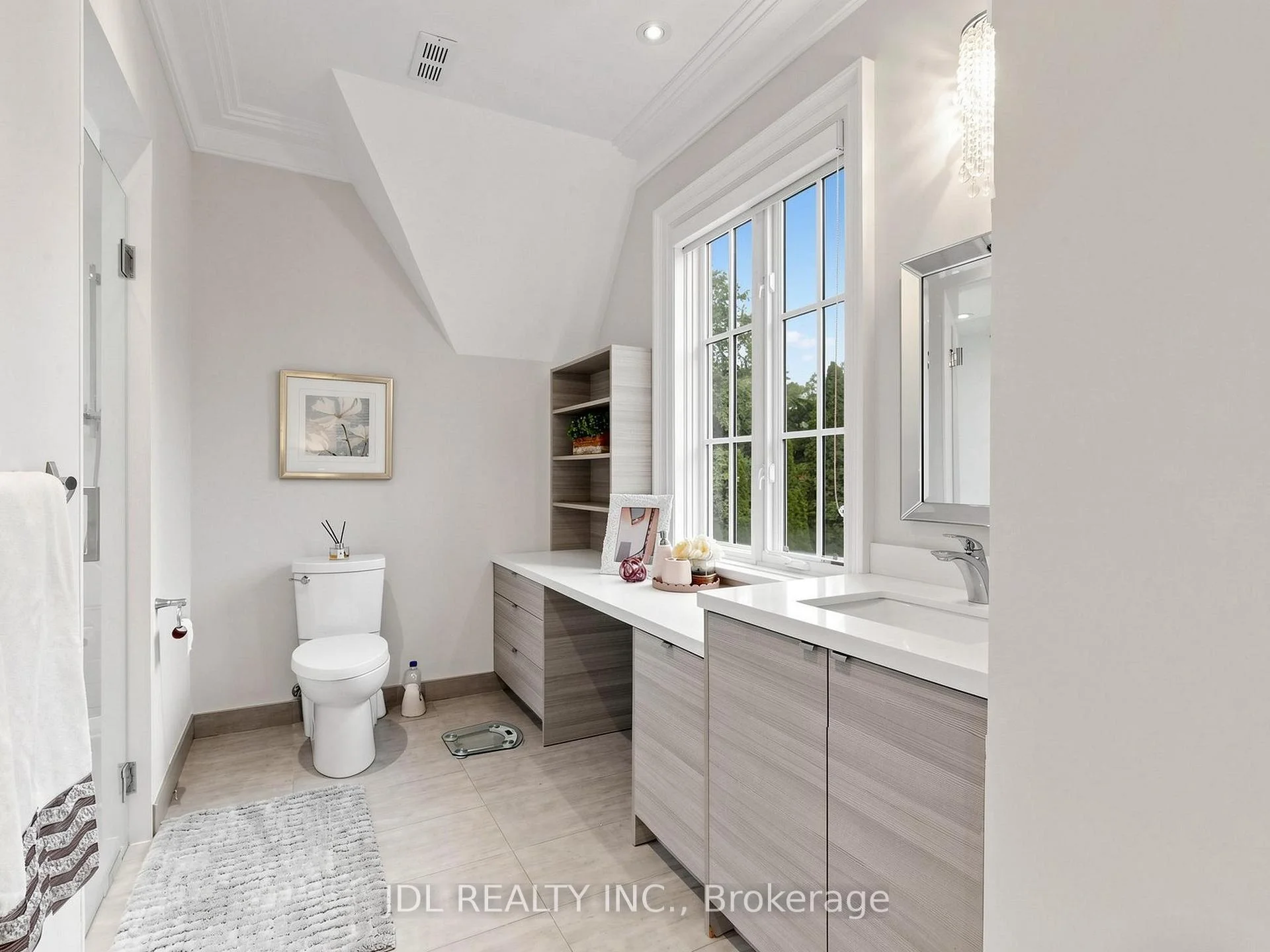 Photo 82 of 105 Arjay Crescent, North York, Bridle Path-Sunnybrook-York Mills — HOMEH
