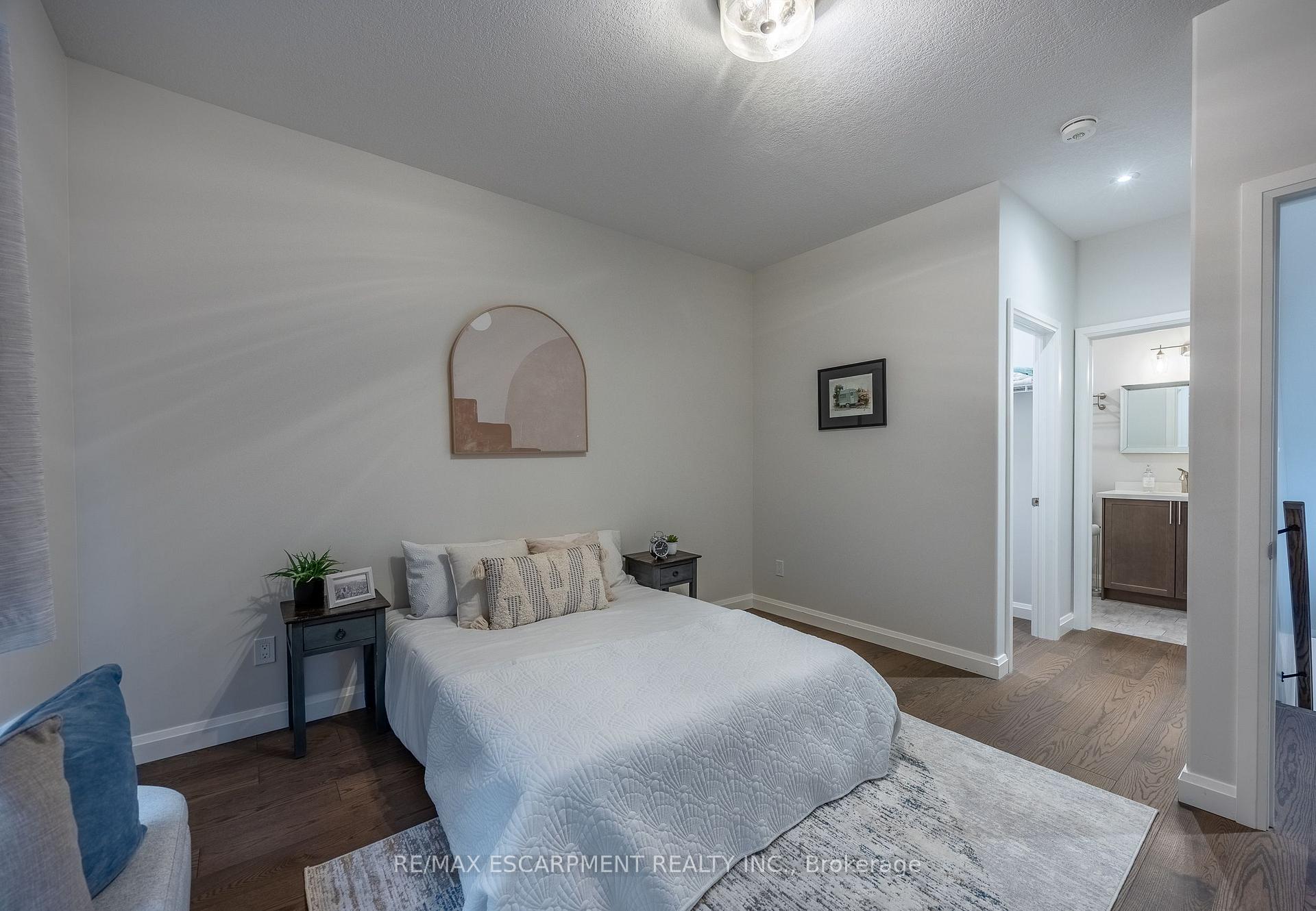 Photo 15 of Unit 7, 5 Old Hamilton Road, Norfolk, Port Dover — HOMEH