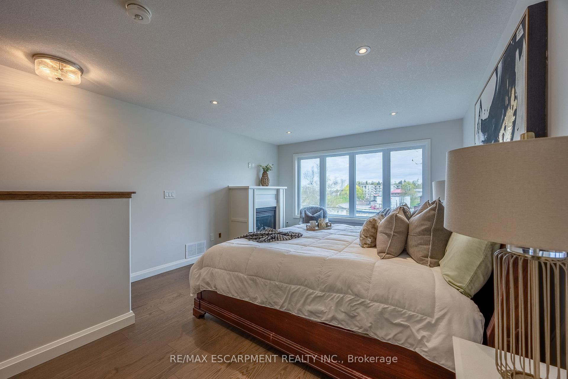 Photo 19 of Unit 7, 5 Old Hamilton Road, Norfolk, Port Dover — HOMEH