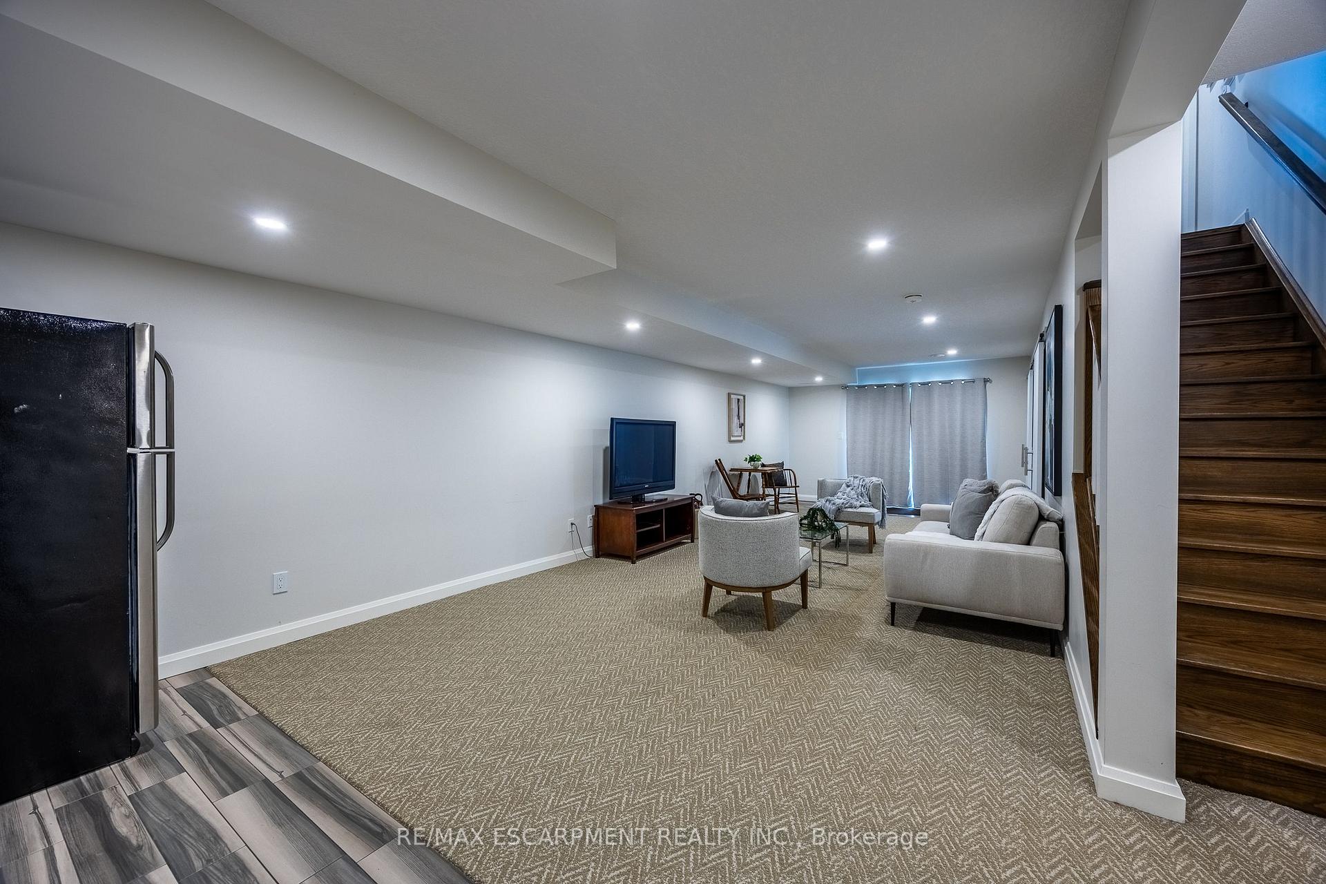 Photo 24 of Unit 7, 5 Old Hamilton Road, Norfolk, Port Dover — HOMEH