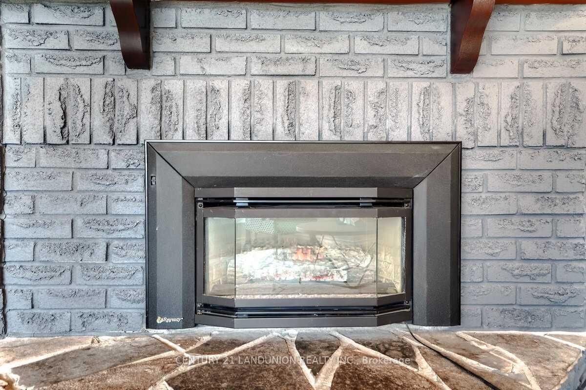 Photo 10 of 371 Elizabeth Street, Oshawa, McLaughlin — HOMEH