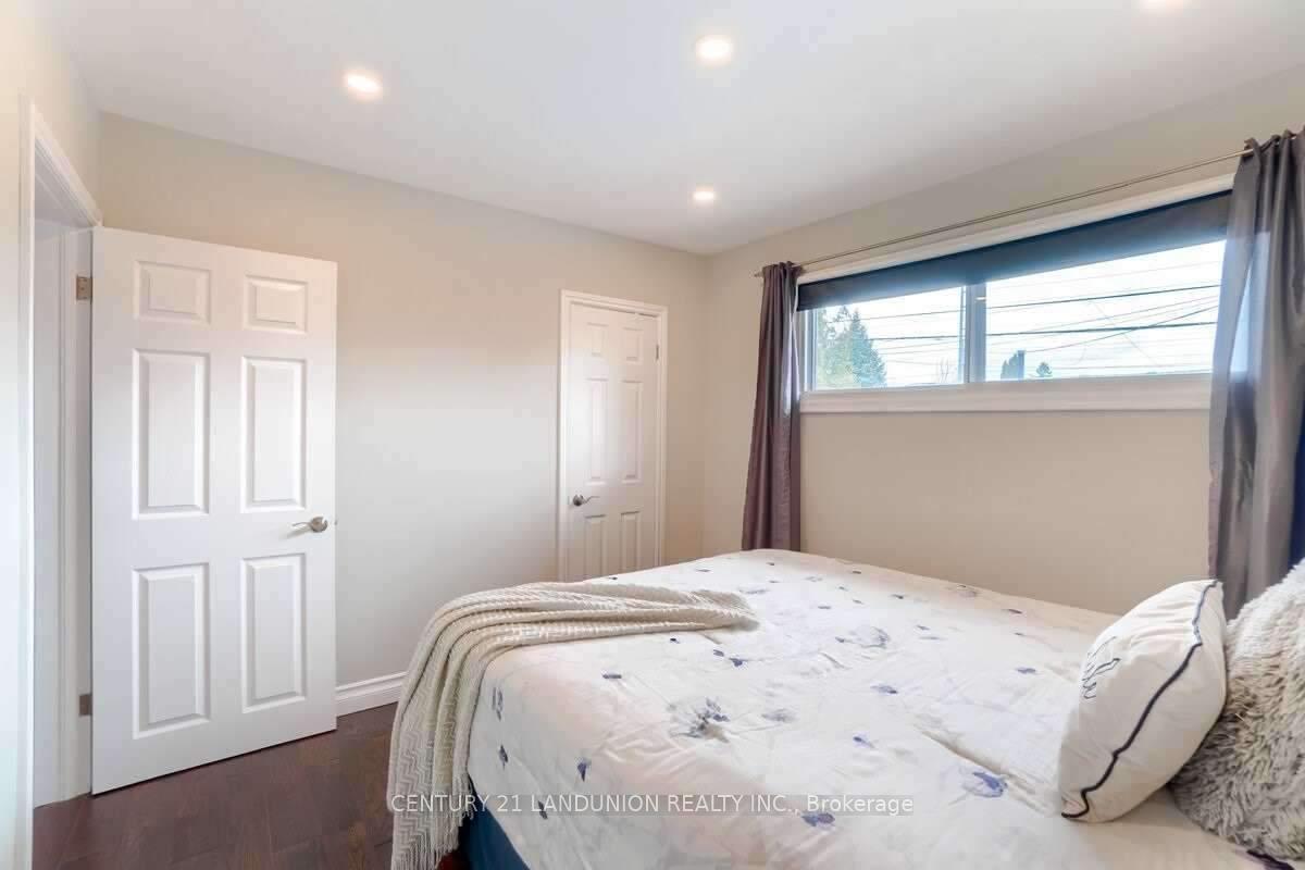 Photo 17 of 371 Elizabeth Street, Oshawa, McLaughlin — HOMEH