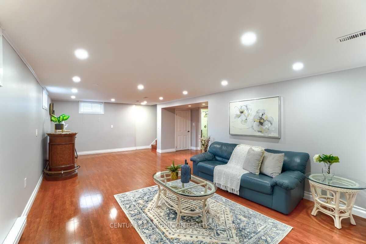 Photo 20 of 371 Elizabeth Street, Oshawa, McLaughlin — HOMEH