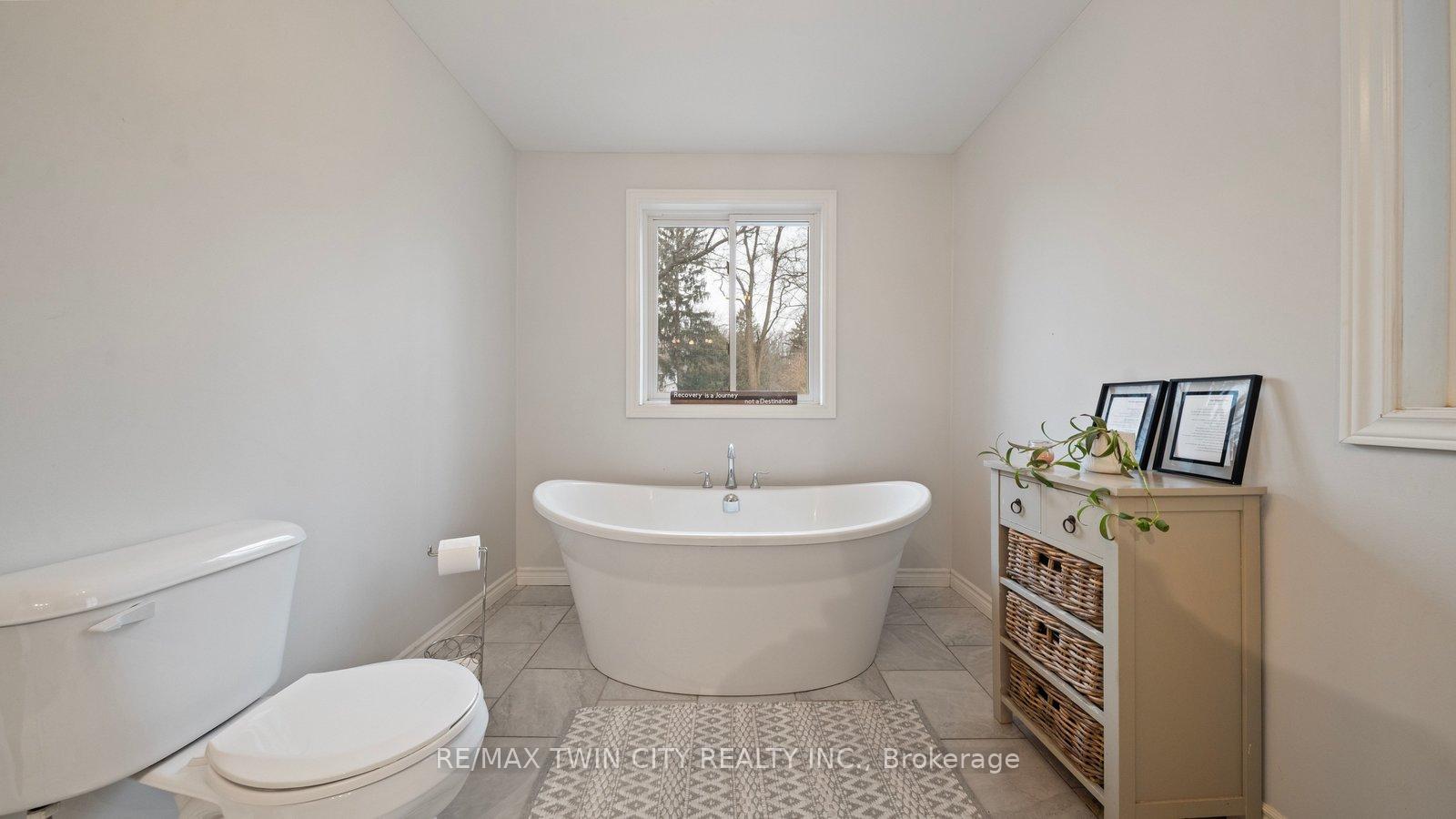 Photo 15 of 58 Kinnard Road, Brantford, Oakhill Dr — HOMEH