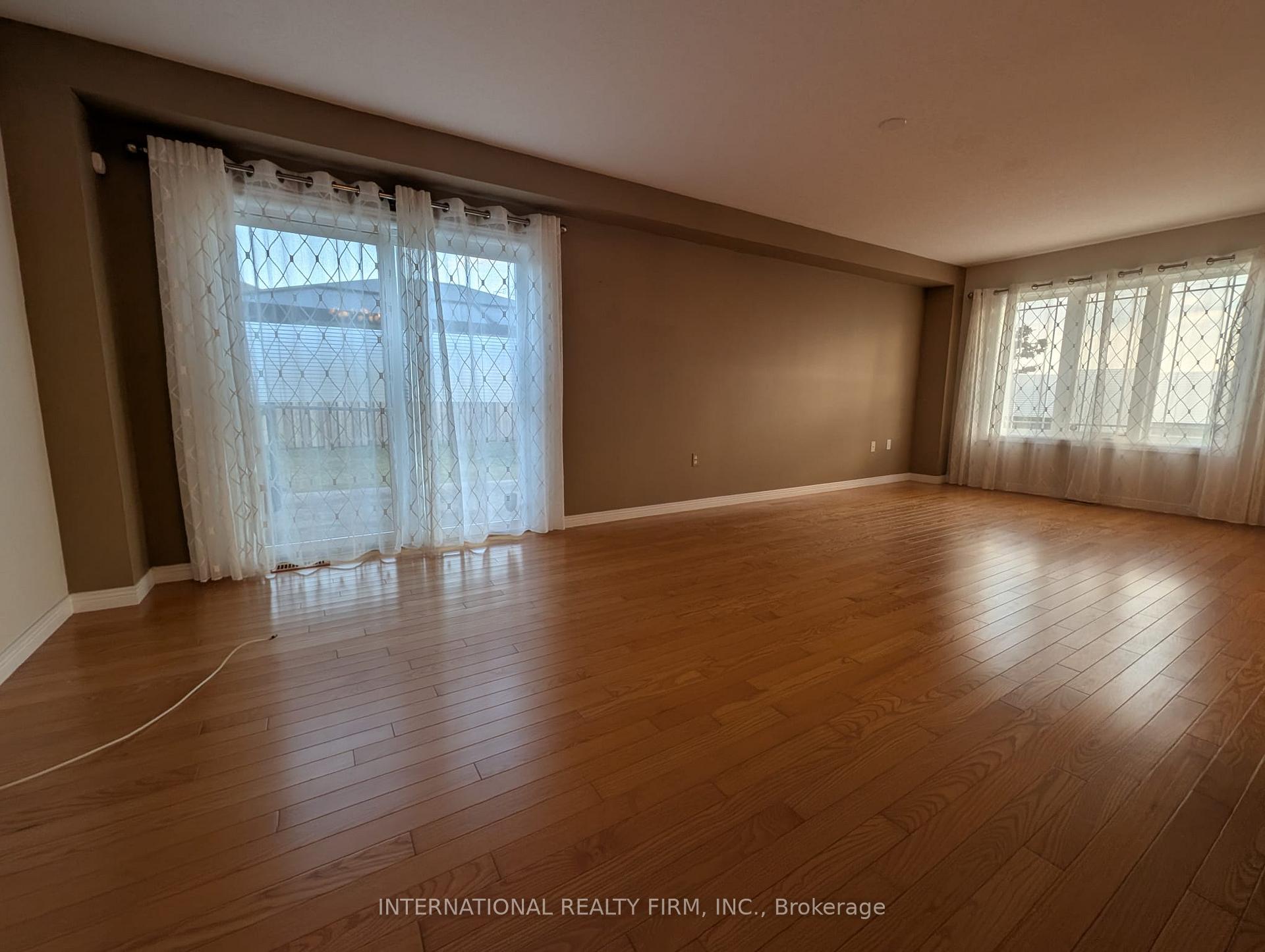 Photo 6 of 69 Periwinkle Drive, Hamilton, Rural Glanbrook — HOMEH
