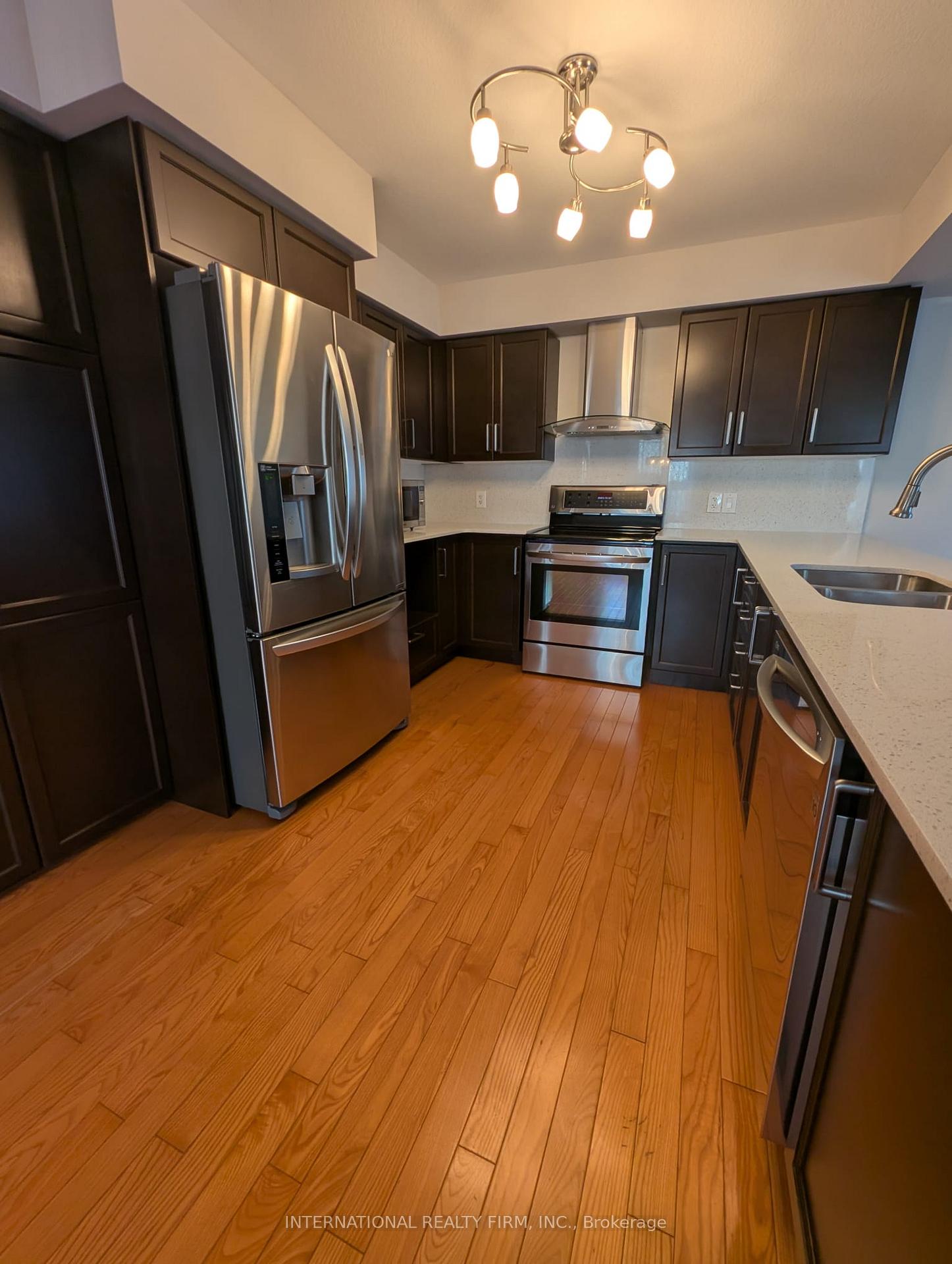 Photo 7 of 69 Periwinkle Drive, Hamilton, Rural Glanbrook — HOMEH