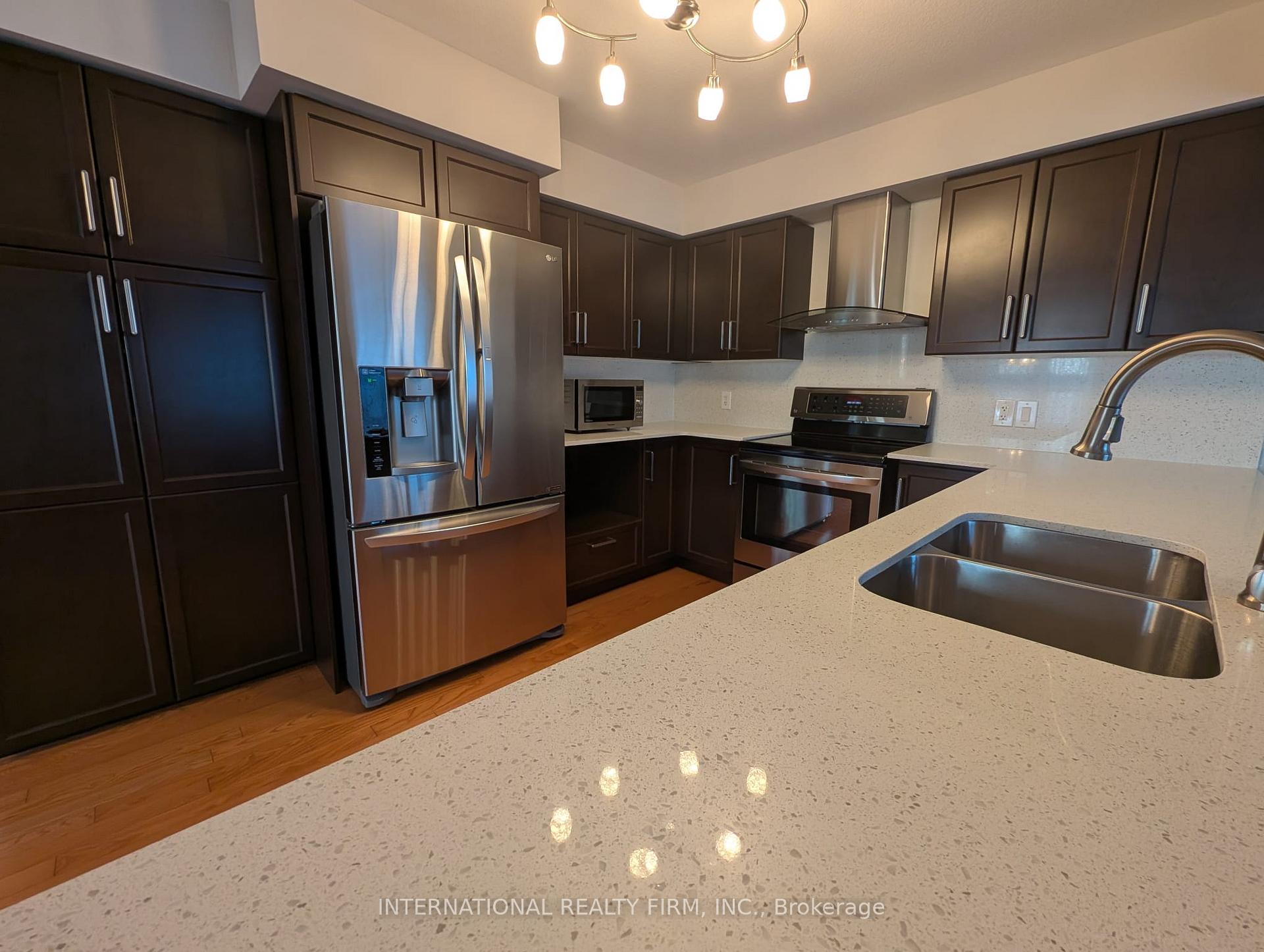 Photo 8 of 69 Periwinkle Drive, Hamilton, Rural Glanbrook — HOMEH