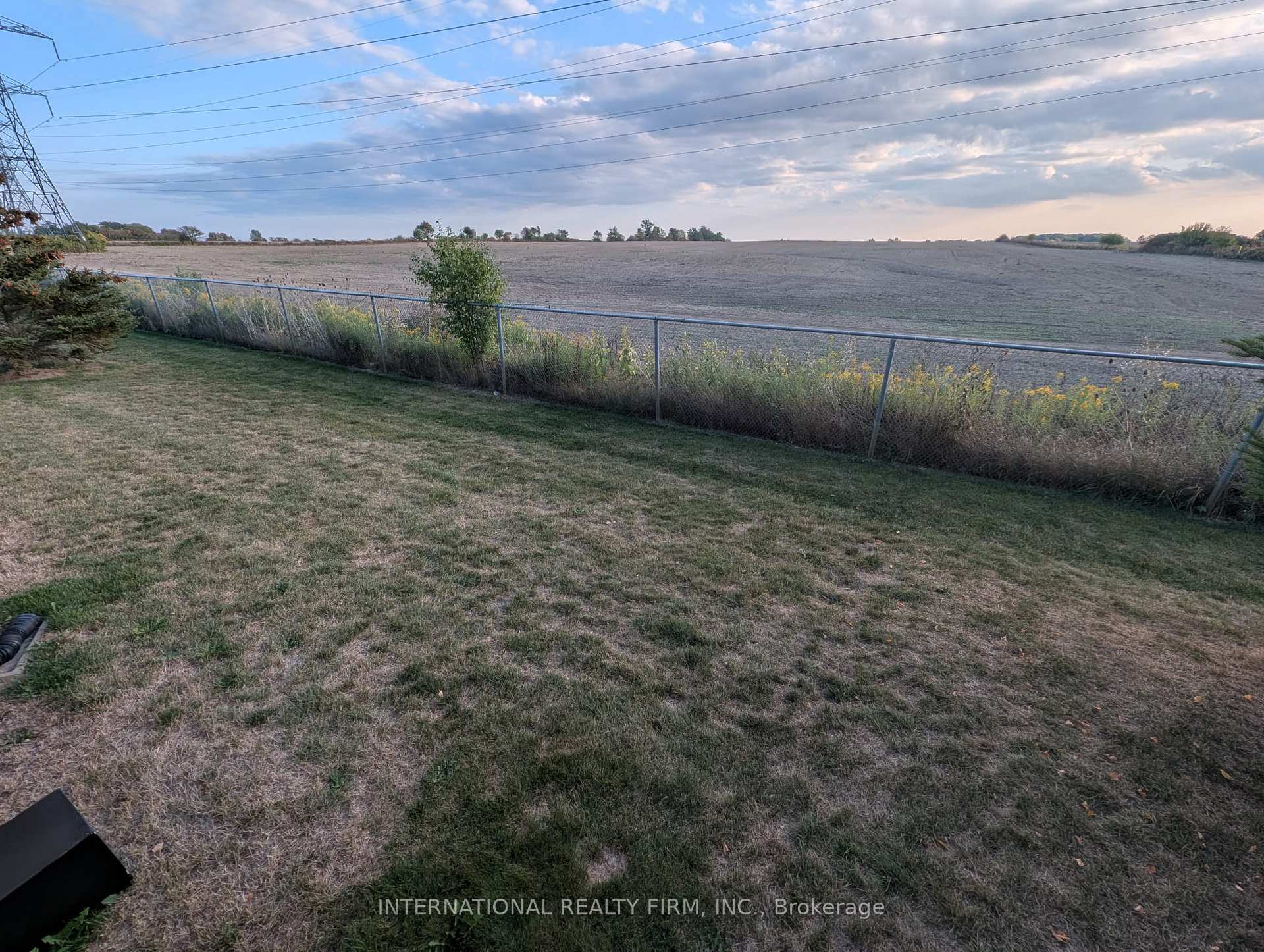Photo 23 of 69 Periwinkle Drive, Hamilton, Rural Glanbrook — HOMEH