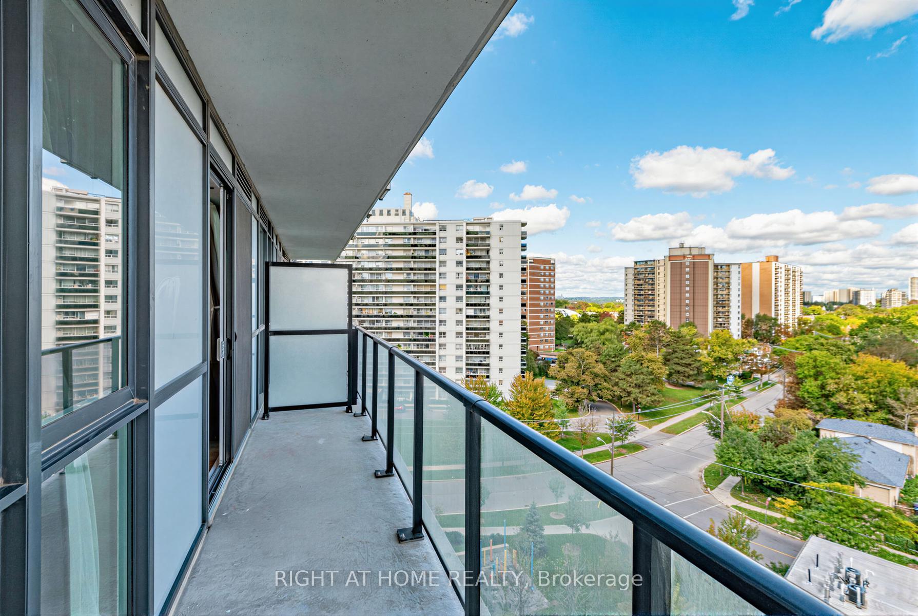 Photo 20 of Unit 7, 128 Fairview Mall Drive, North York, Don Valley Village — HOMEH