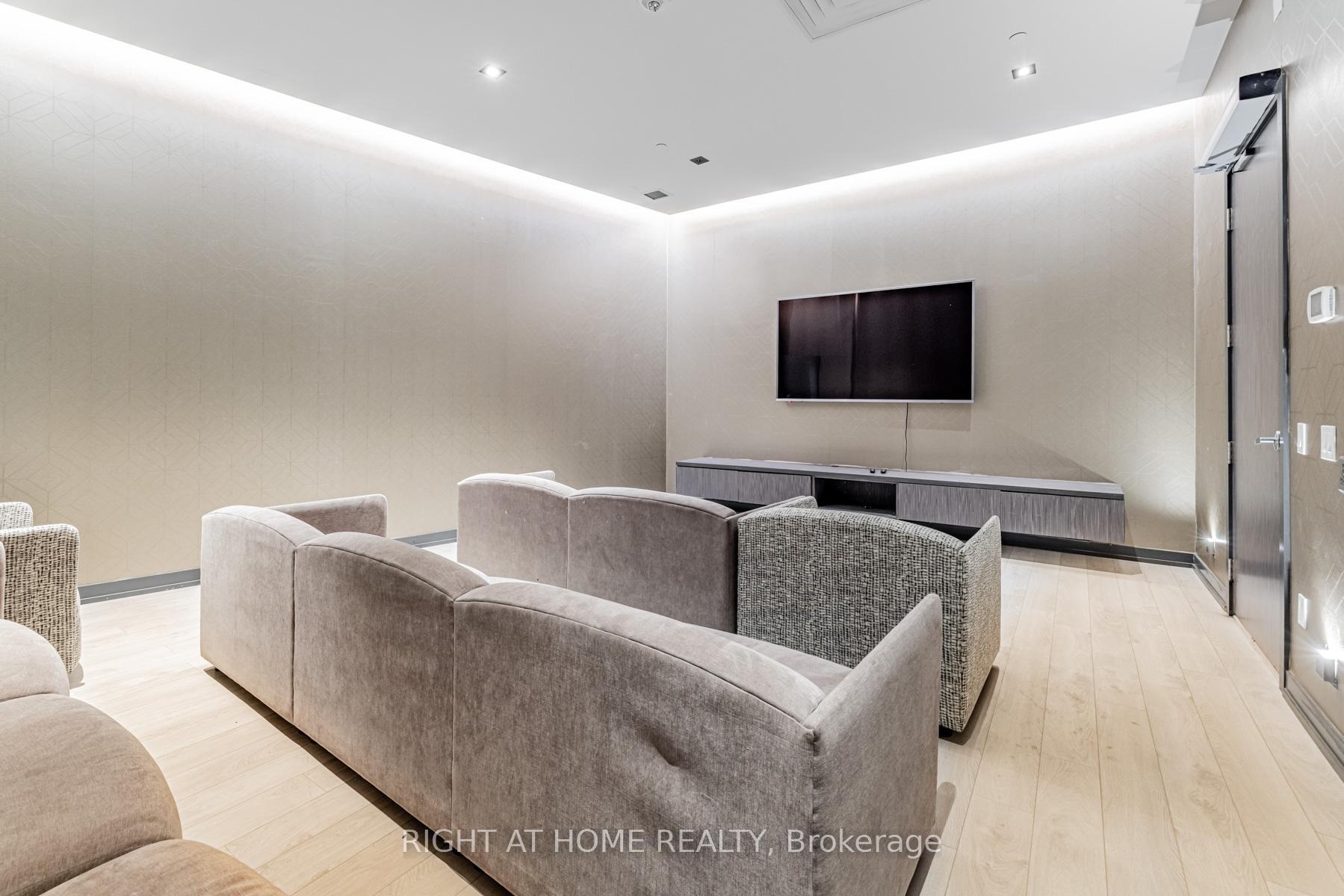 Photo 27 of Unit 7, 128 Fairview Mall Drive, North York, Don Valley Village — HOMEH
