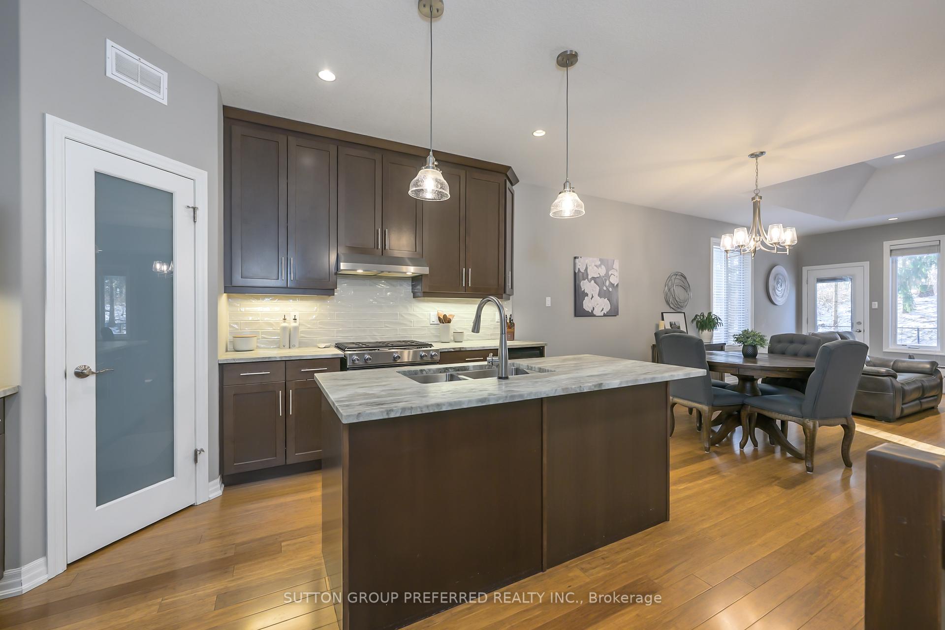 Photo 10 of 21 Caverhill Crescent, Middlesex Centre, Komoka — HOMEH
