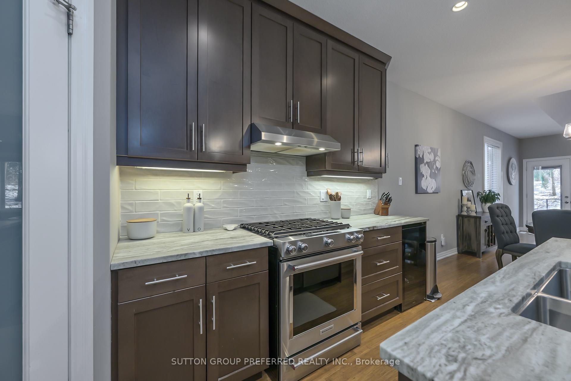 Photo 11 of 21 Caverhill Crescent, Middlesex Centre, Komoka — HOMEH