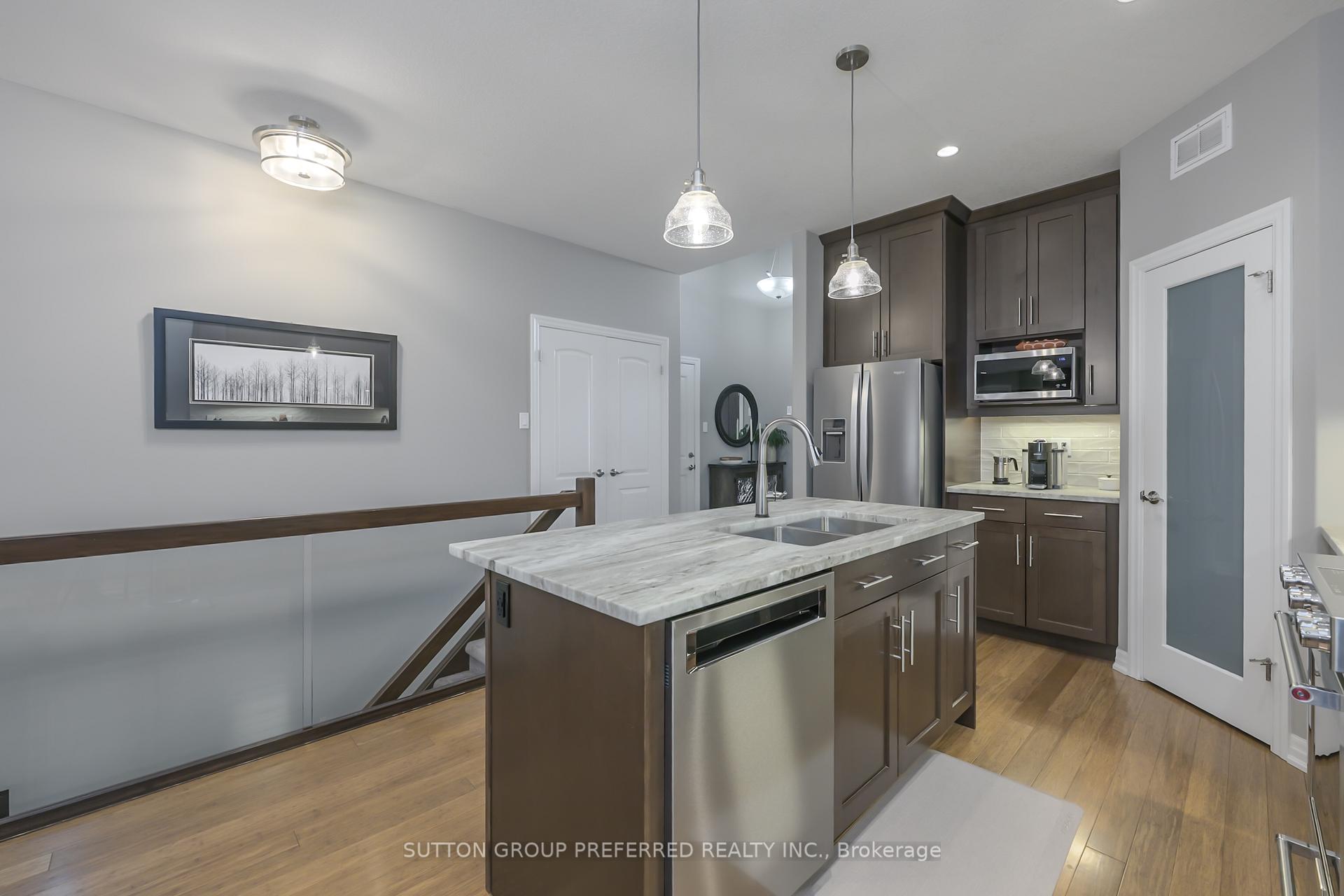 Photo 14 of 21 Caverhill Crescent, Middlesex Centre, Komoka — HOMEH