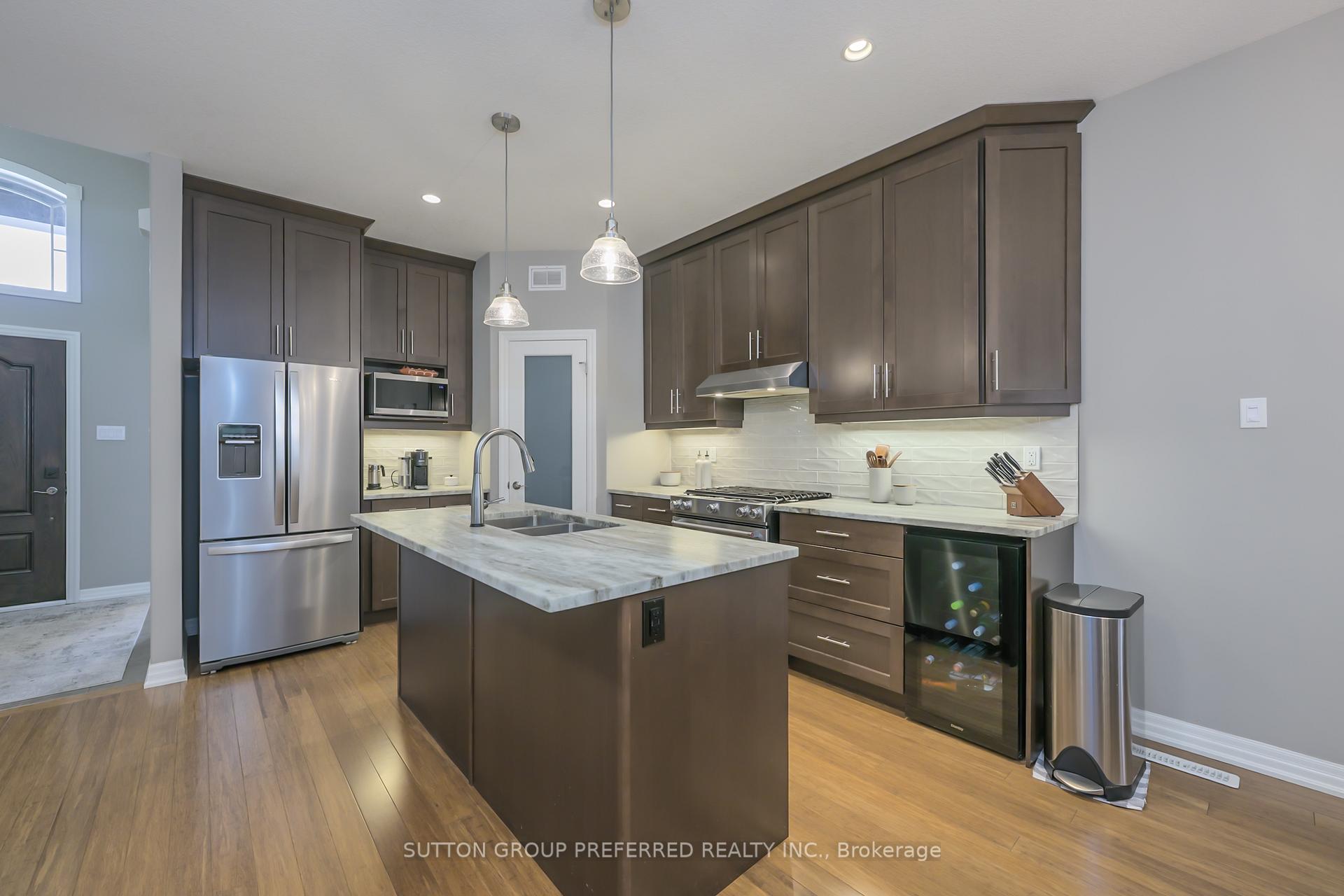 Photo 15 of 21 Caverhill Crescent, Middlesex Centre, Komoka — HOMEH