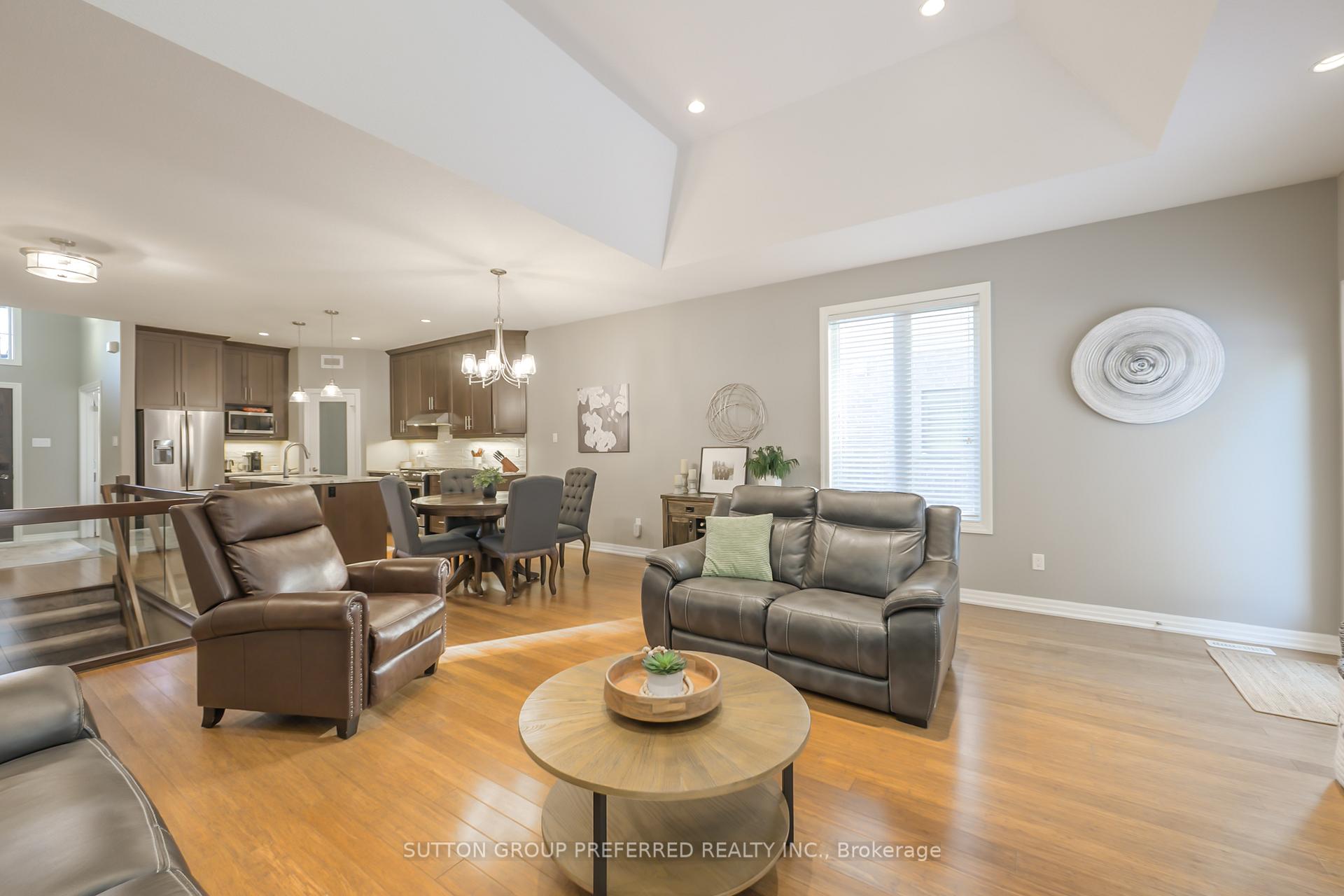Photo 20 of 21 Caverhill Crescent, Middlesex Centre, Komoka — HOMEH