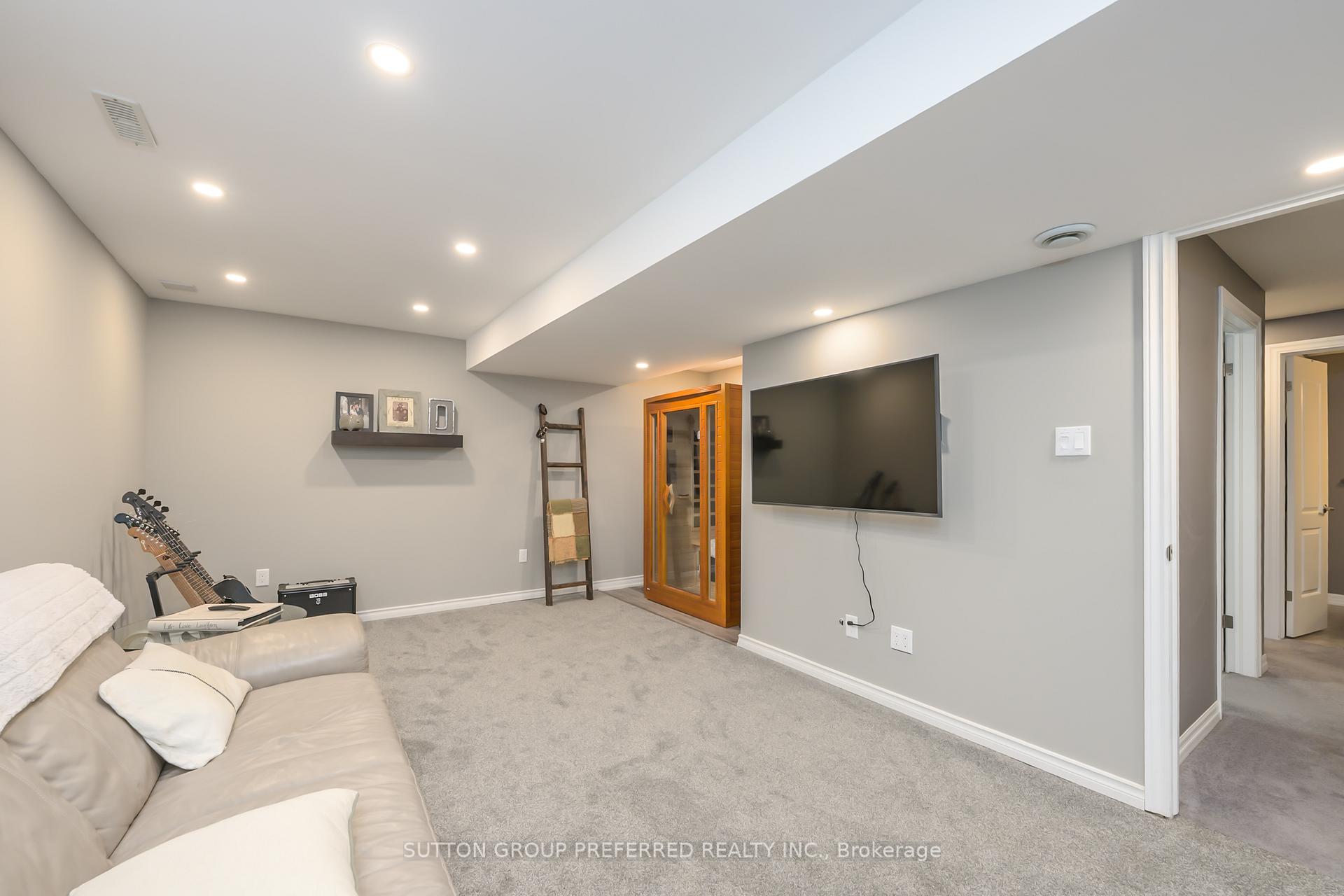 Photo 31 of 21 Caverhill Crescent, Middlesex Centre, Komoka — HOMEH