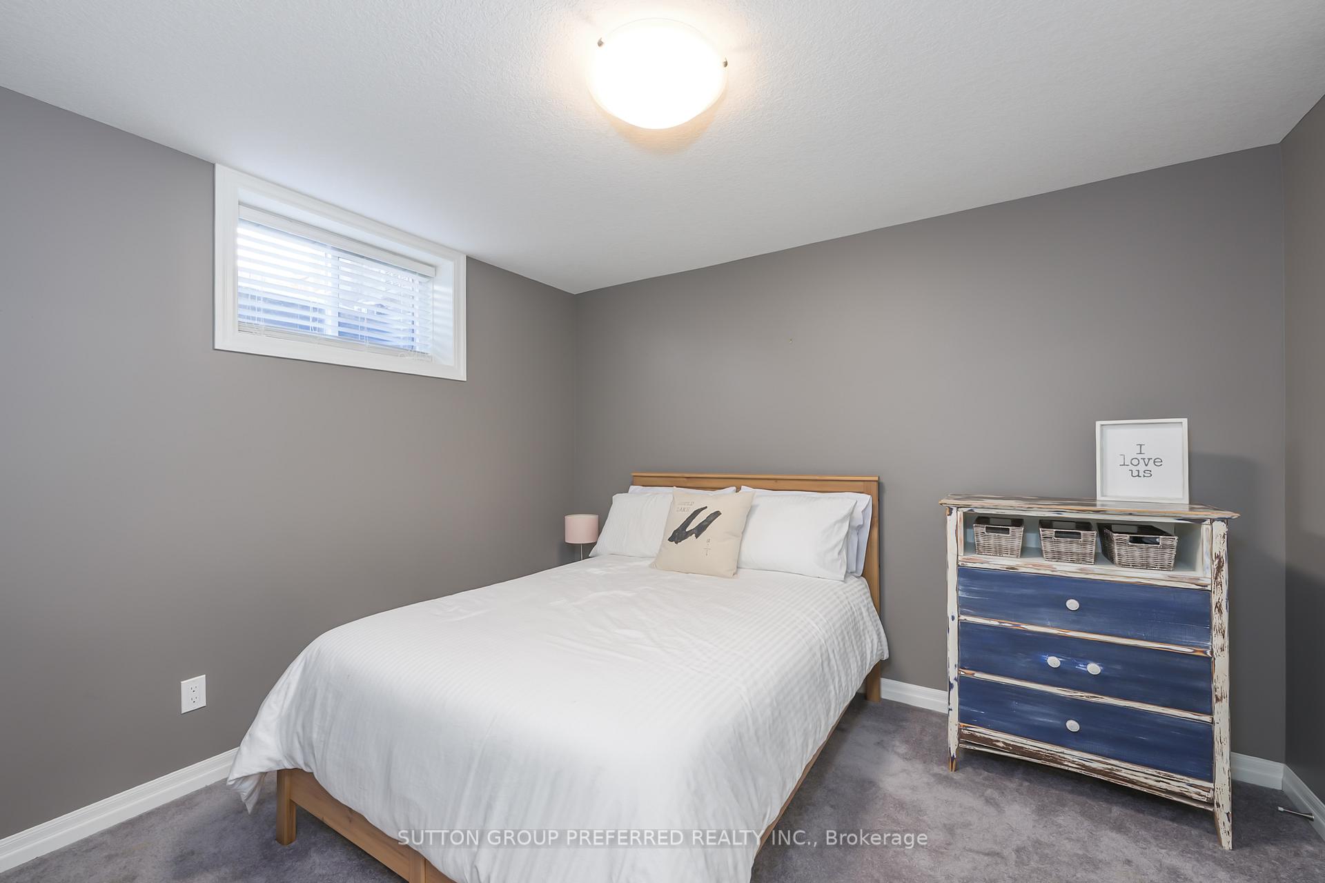 Photo 33 of 21 Caverhill Crescent, Middlesex Centre, Komoka — HOMEH
