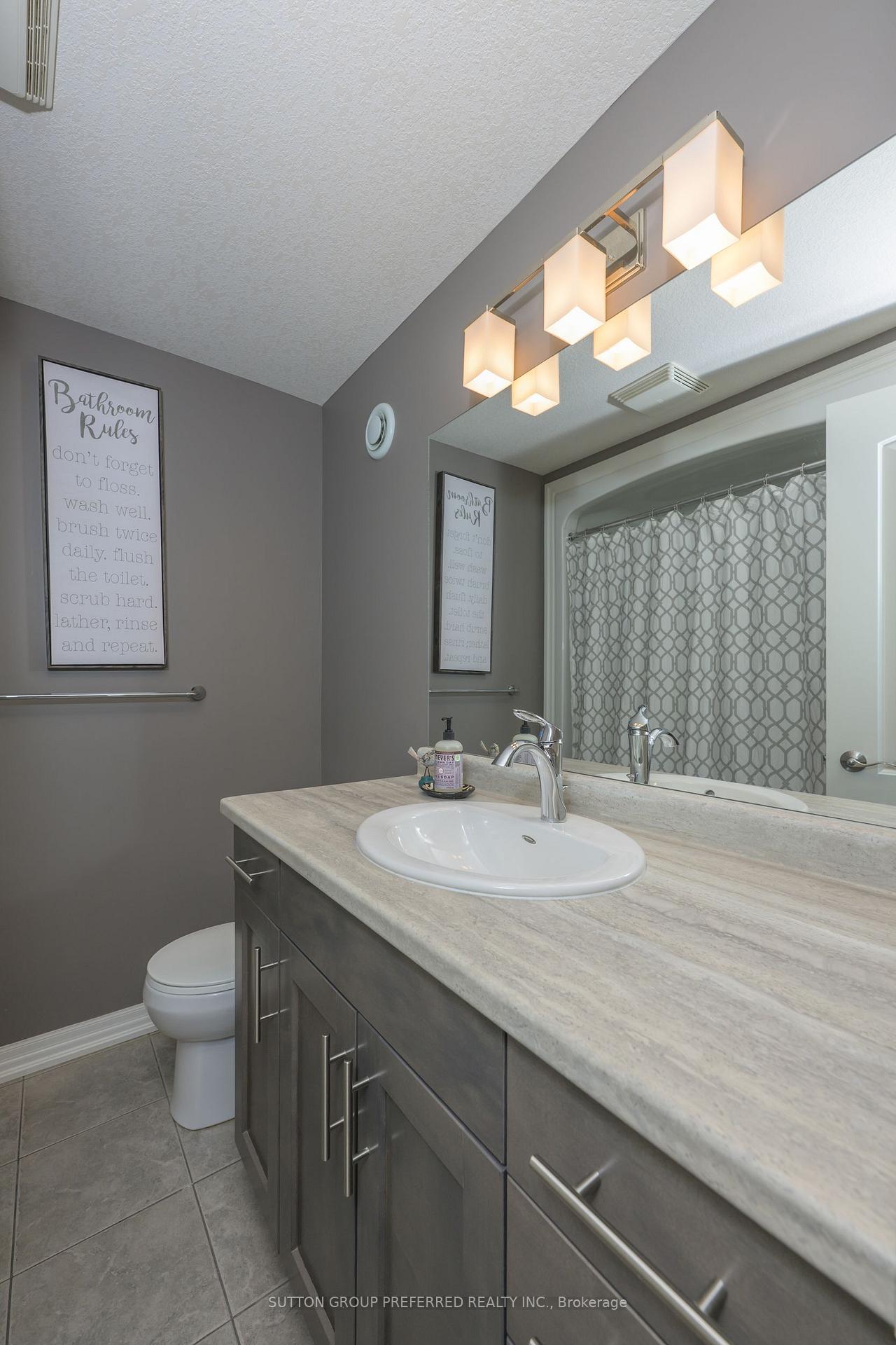 Photo 35 of 21 Caverhill Crescent, Middlesex Centre, Komoka — HOMEH