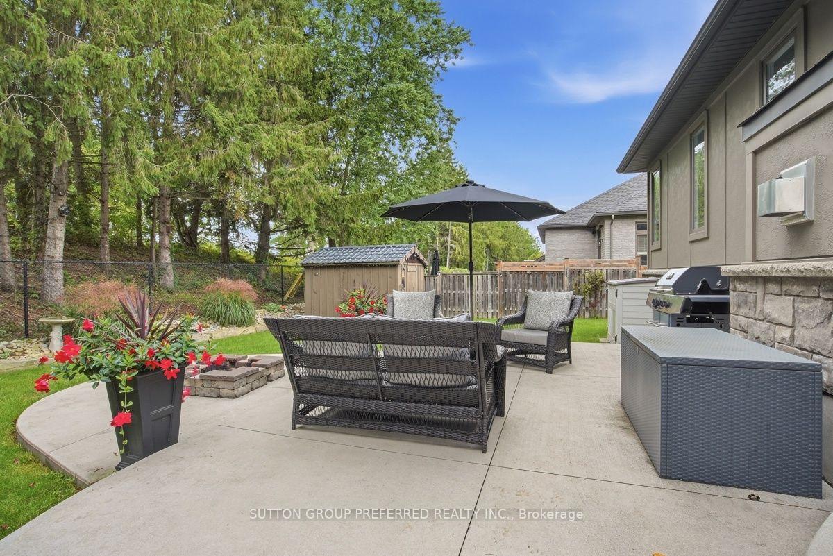 Photo 42 of 21 Caverhill Crescent, Middlesex Centre, Komoka — HOMEH