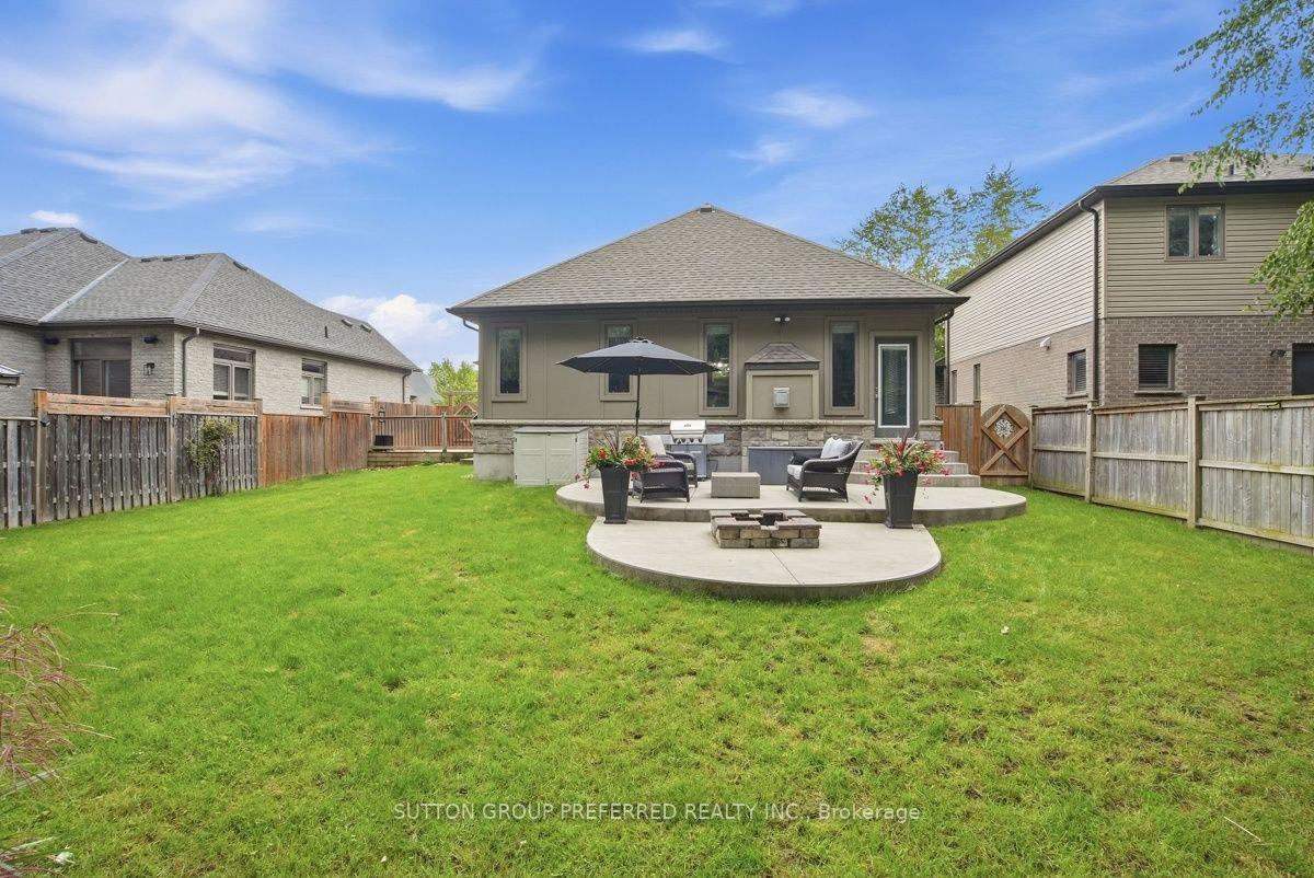 Photo 44 of 21 Caverhill Crescent, Middlesex Centre, Komoka — HOMEH