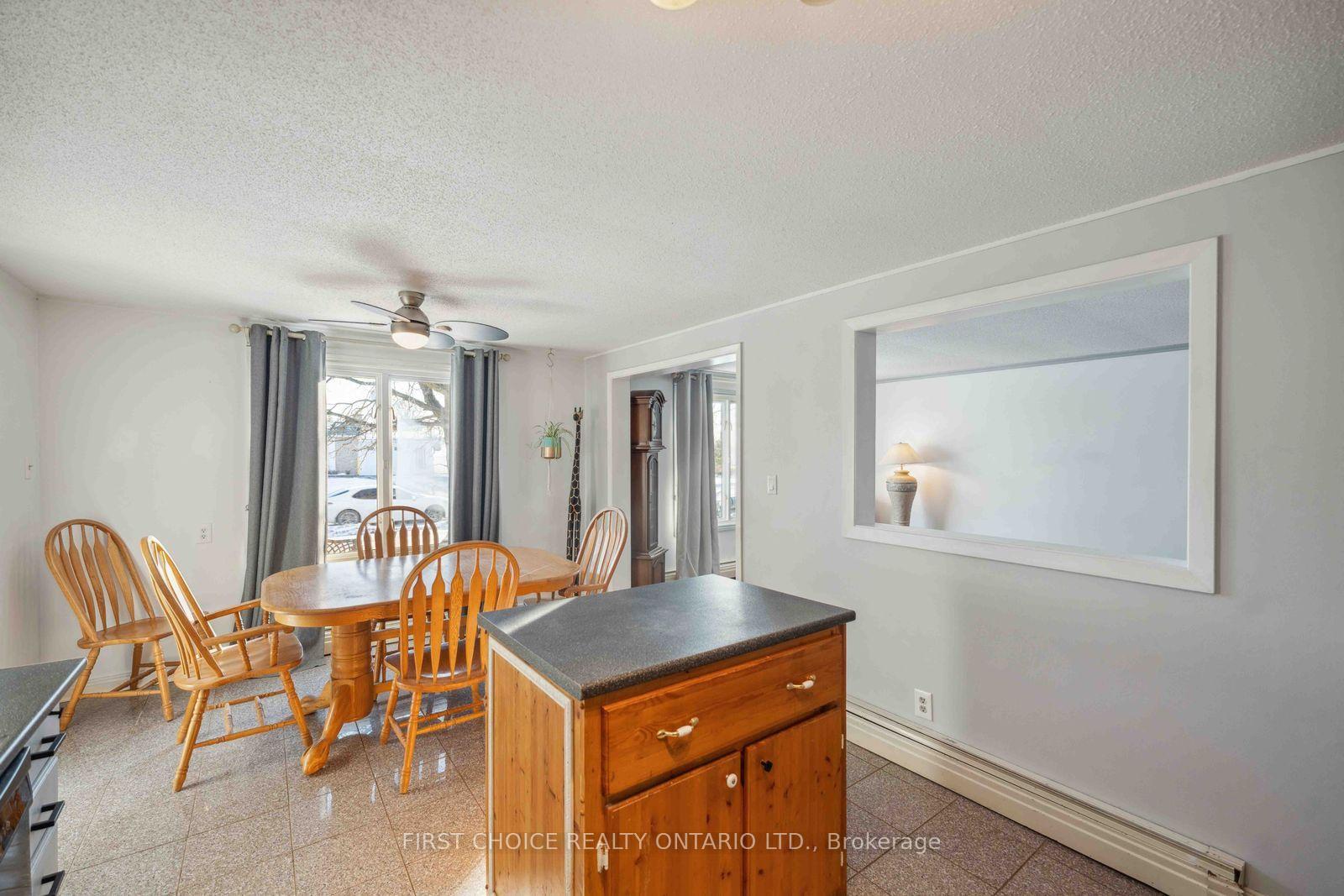 Photo 14 of 337 Amiens Street, Ottawa, Bilberry Creek/Queenswood Heights — HOMEH
