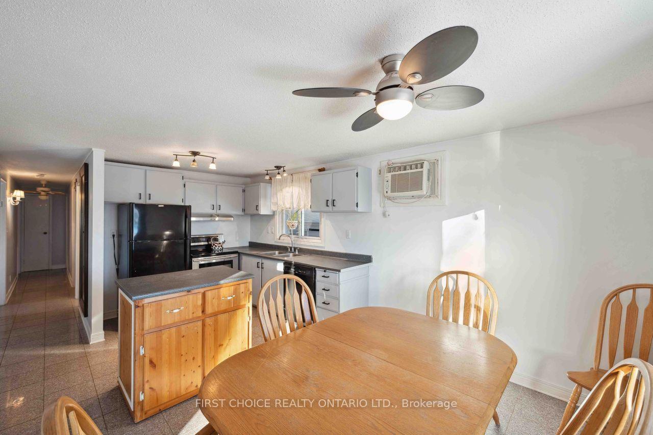Photo 17 of 337 Amiens Street, Ottawa, Bilberry Creek/Queenswood Heights — HOMEH