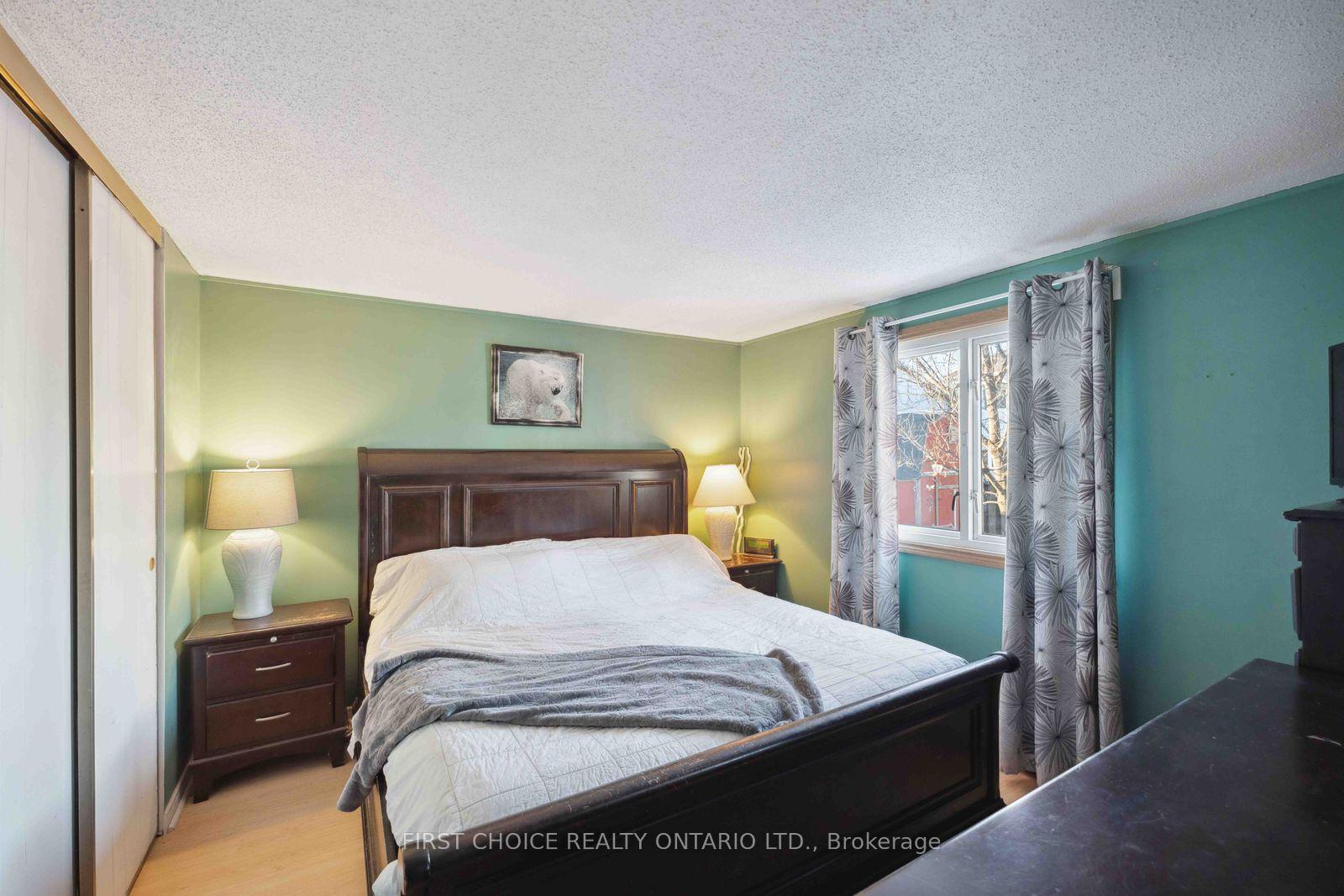 Photo 22 of 337 Amiens Street, Ottawa, Bilberry Creek/Queenswood Heights — HOMEH