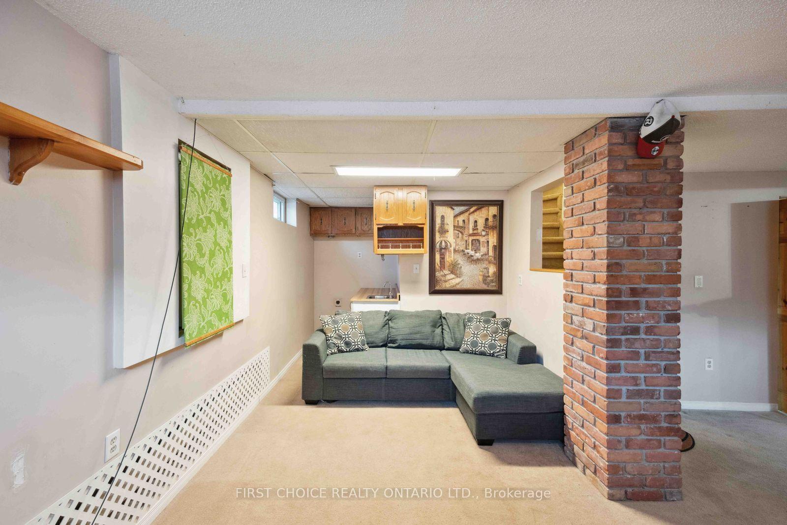 Photo 32 of 337 Amiens Street, Ottawa, Bilberry Creek/Queenswood Heights — HOMEH
