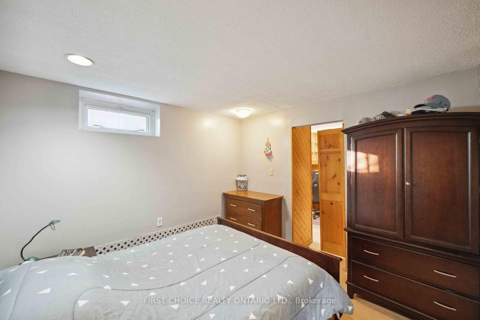 Photo 40 of 337 Amiens Street, Ottawa, Bilberry Creek/Queenswood Heights — HOMEH