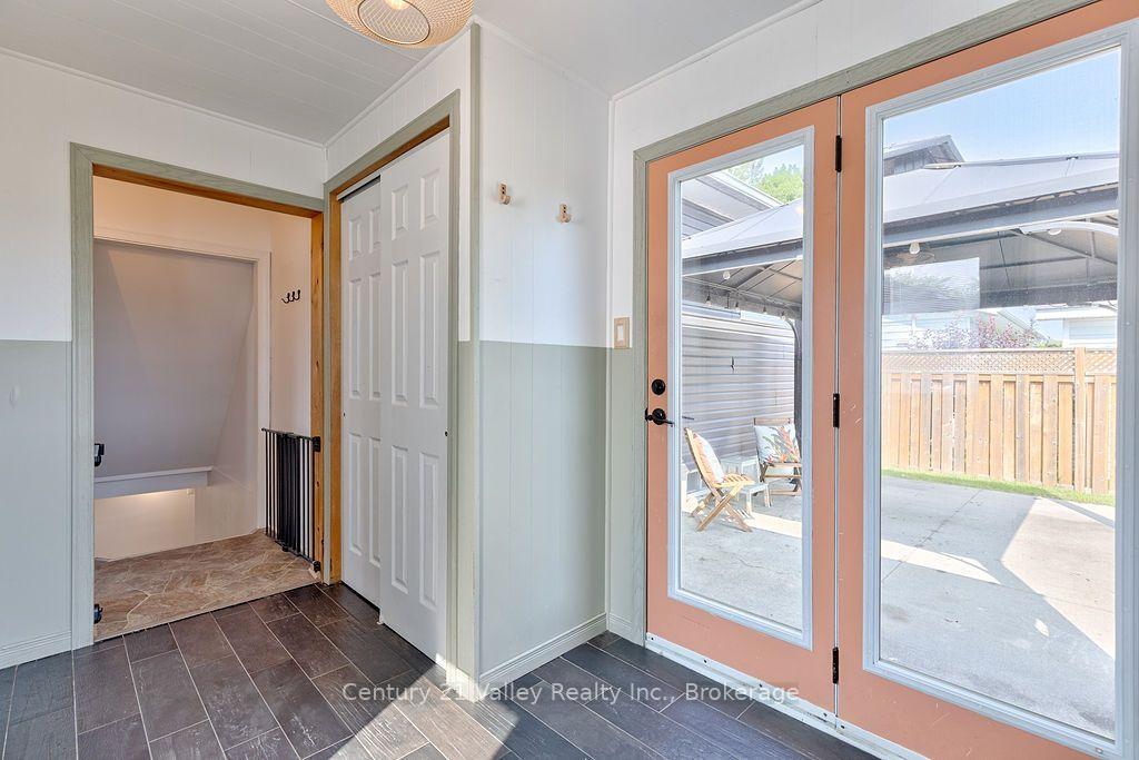 Photo 5 of 785 Eighth Street, Renfrew, Renfrew — HOMEH