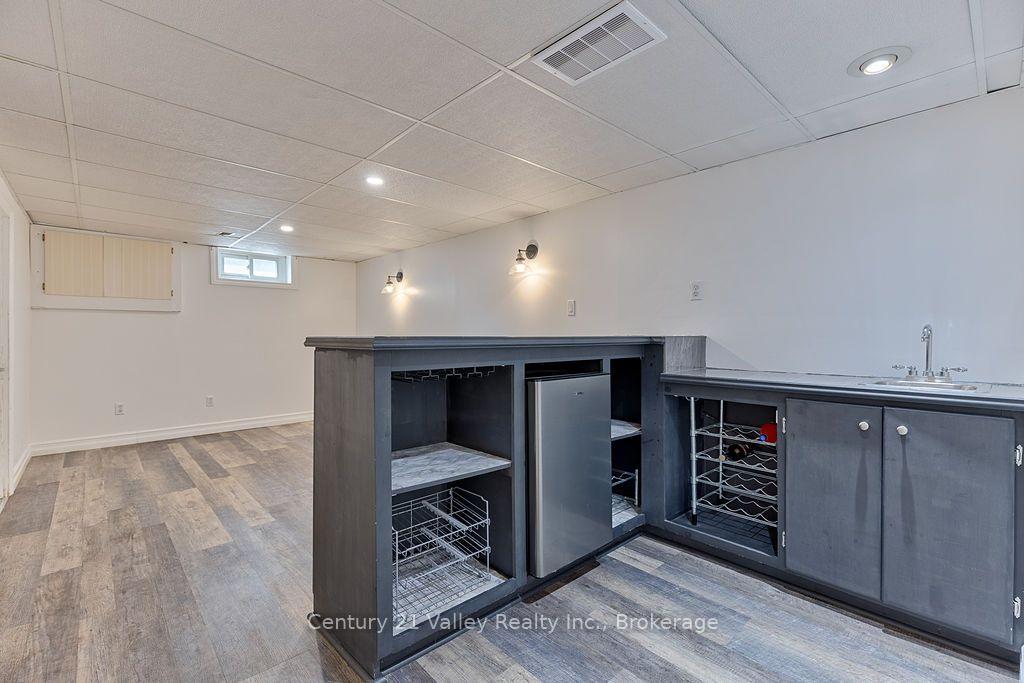 Photo 23 of 785 Eighth Street, Renfrew, Renfrew — HOMEH