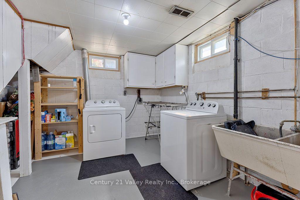 Photo 29 of 785 Eighth Street, Renfrew, Renfrew — HOMEH