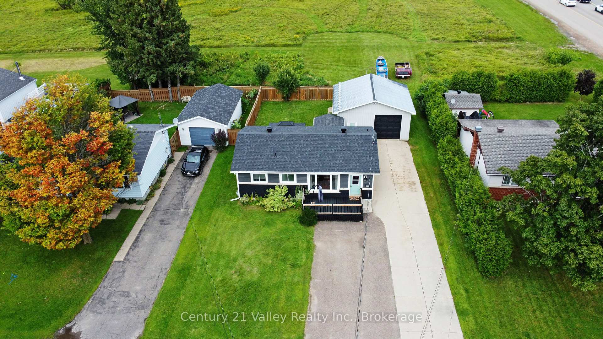 Photo 30 of 785 Eighth Street, Renfrew, Renfrew — HOMEH
