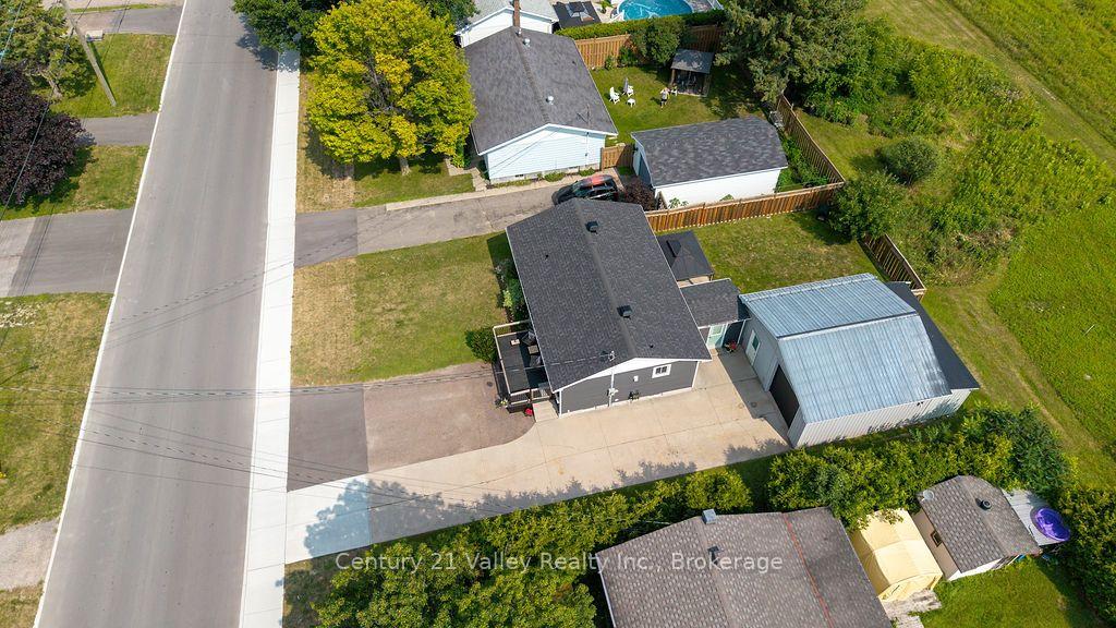 Photo 44 of 785 Eighth Street, Renfrew, Renfrew — HOMEH