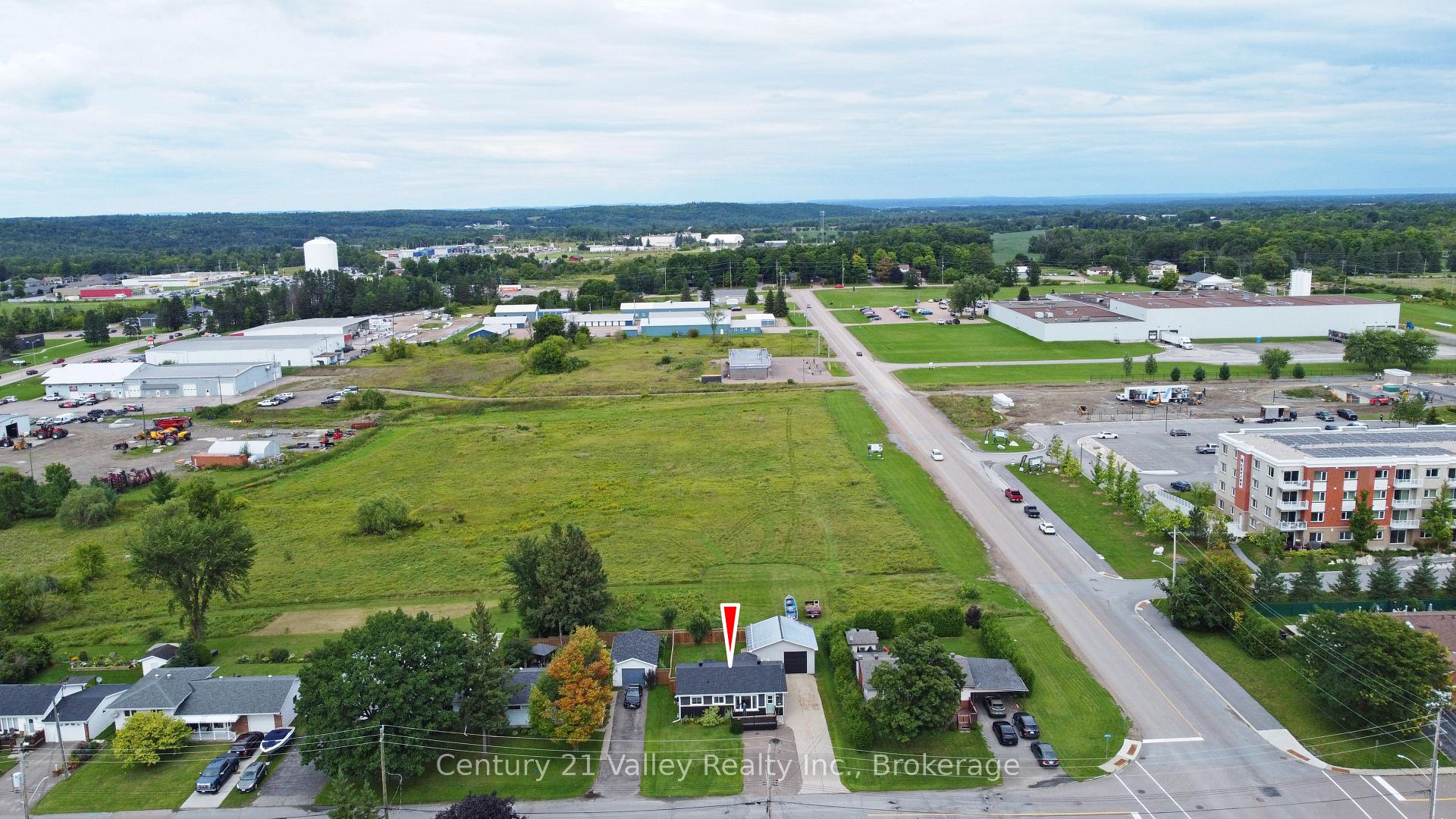 Photo 48 of 785 Eighth Street, Renfrew, Renfrew — HOMEH