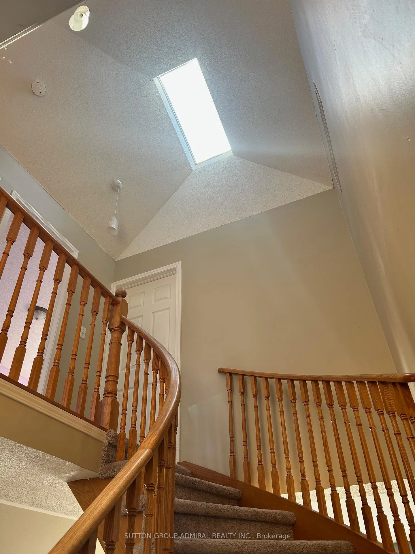 Photo 5 of 45 Irene Drive, Barrie, Painswick South — HOMEH