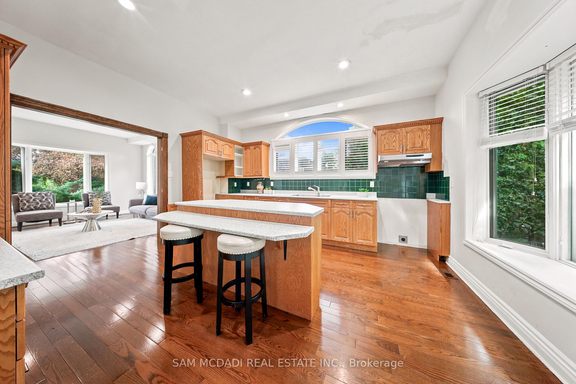 Photo 7 of 41 Cooperage Crescent, Richmond Hill, Westbrook — HOMEH