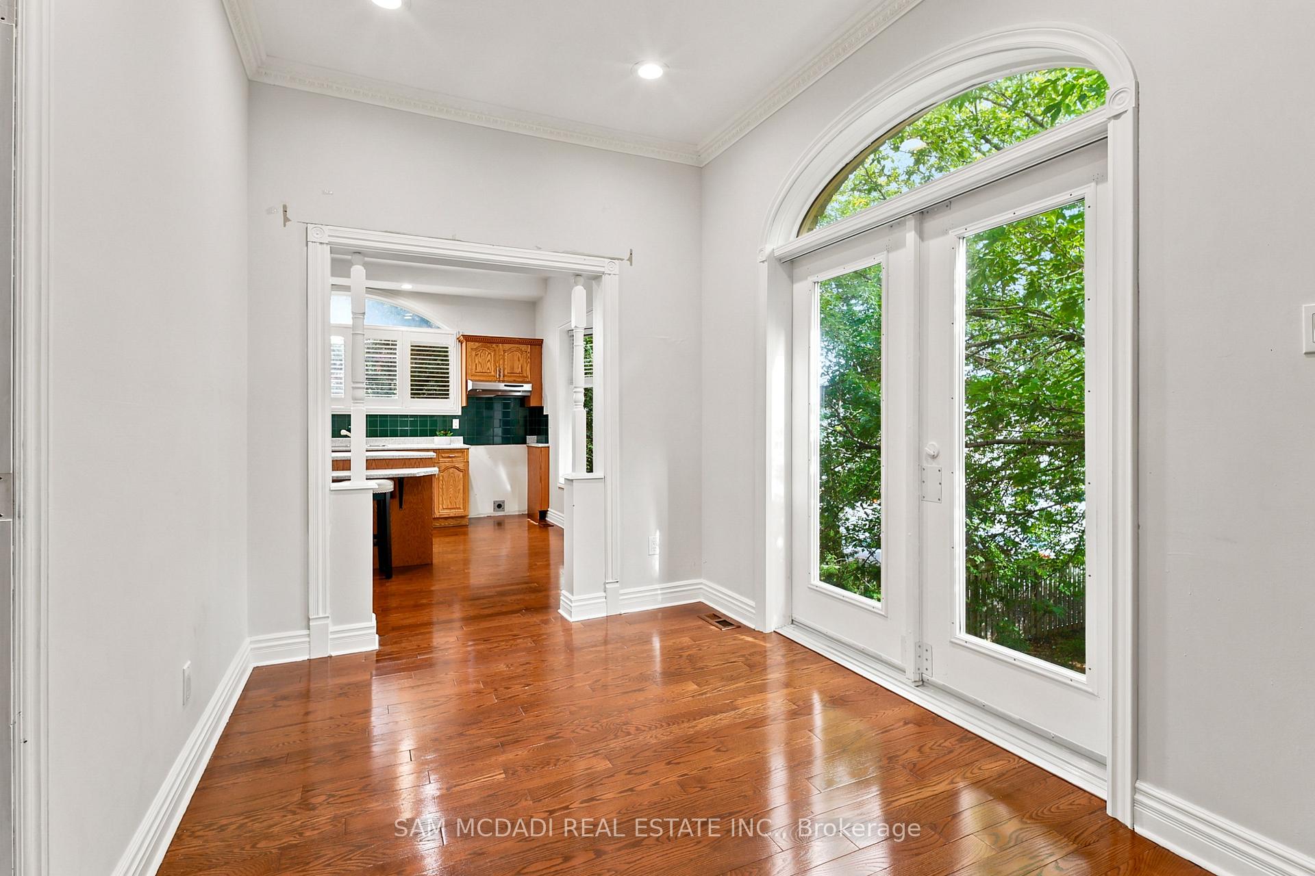 Photo 19 of 41 Cooperage Crescent, Richmond Hill, Westbrook — HOMEH
