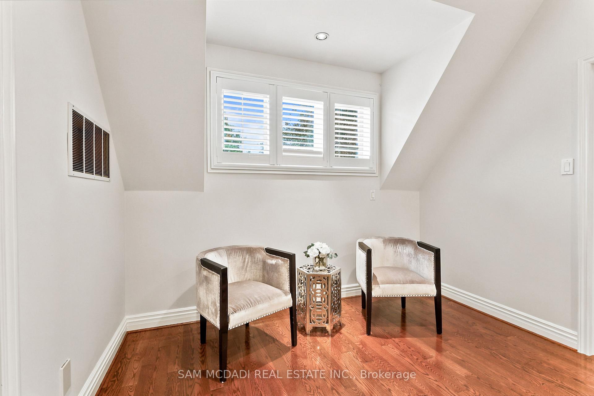Photo 22 of 41 Cooperage Crescent, Richmond Hill, Westbrook — HOMEH