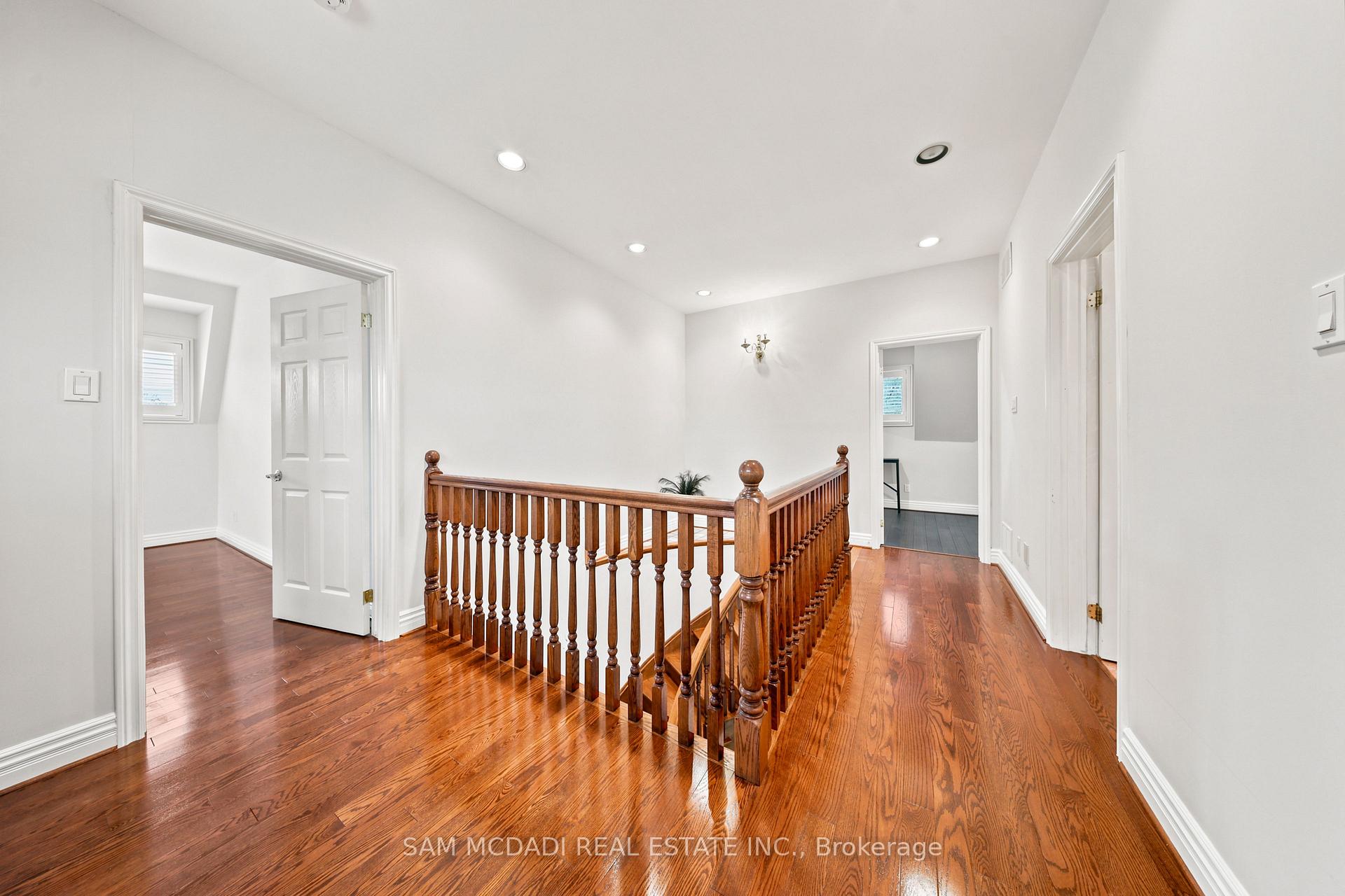 Photo 23 of 41 Cooperage Crescent, Richmond Hill, Westbrook — HOMEH