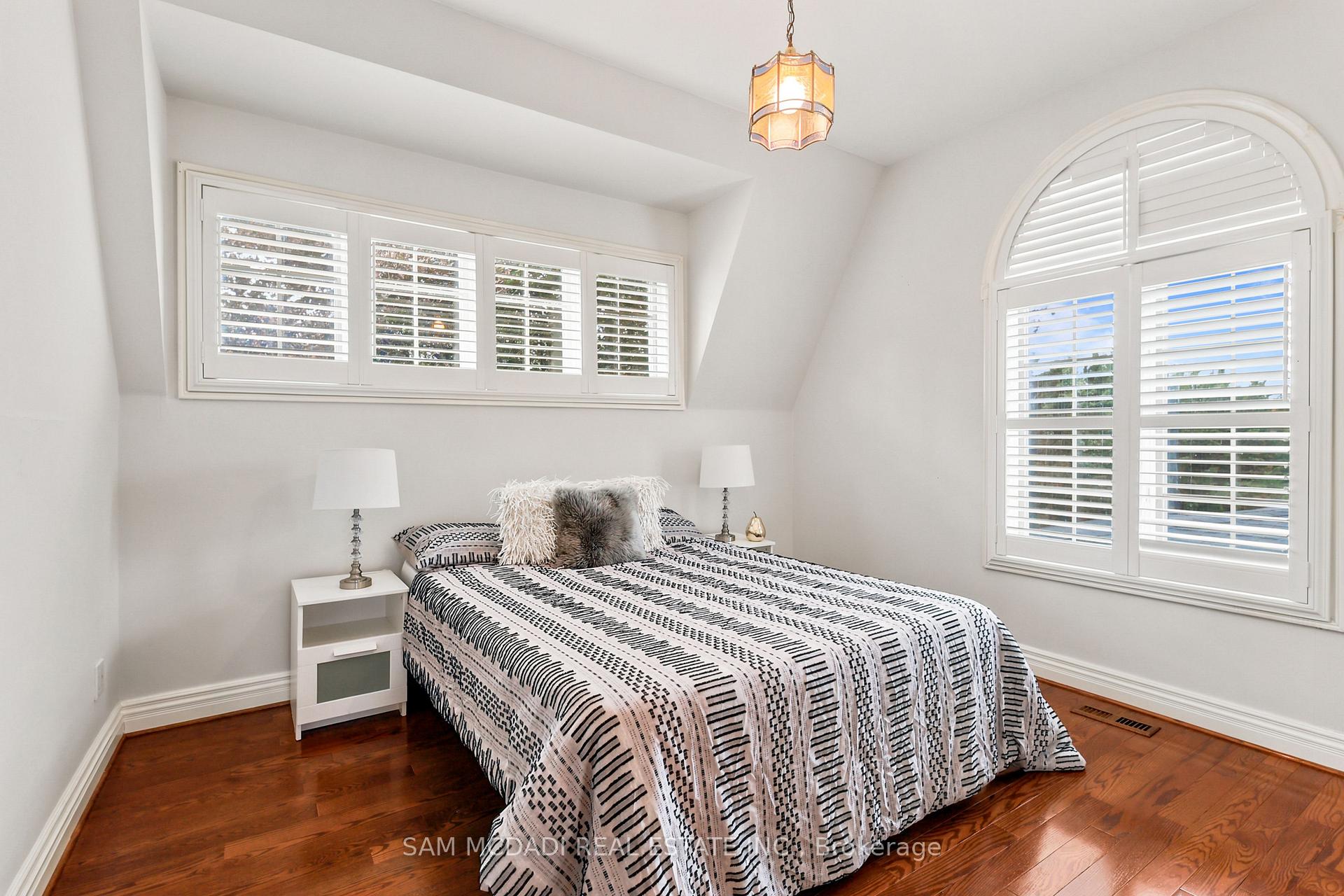 Photo 30 of 41 Cooperage Crescent, Richmond Hill, Westbrook — HOMEH
