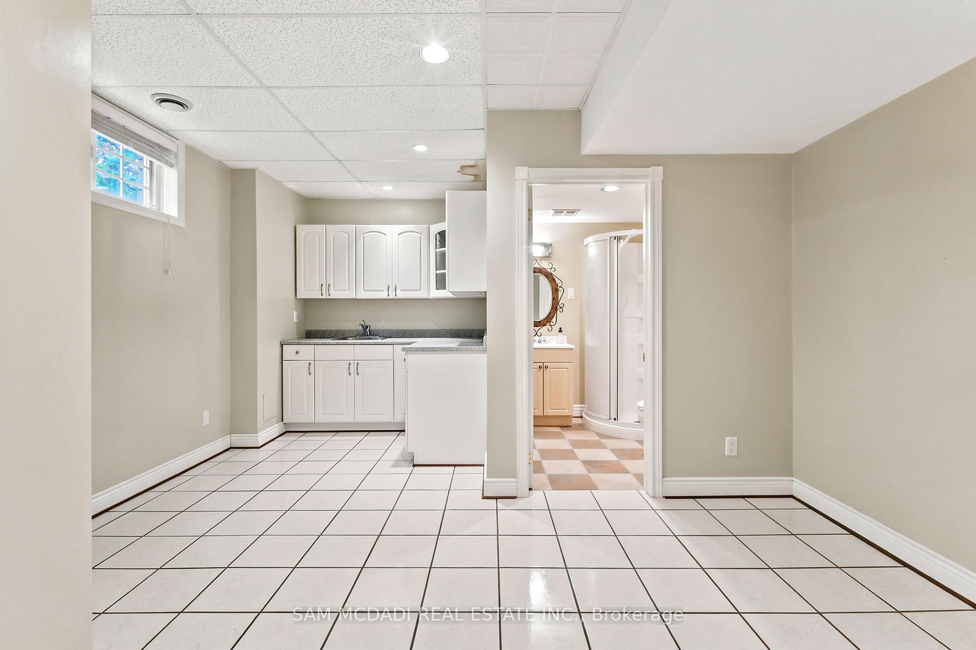 Photo 34 of 41 Cooperage Crescent, Richmond Hill, Westbrook — HOMEH