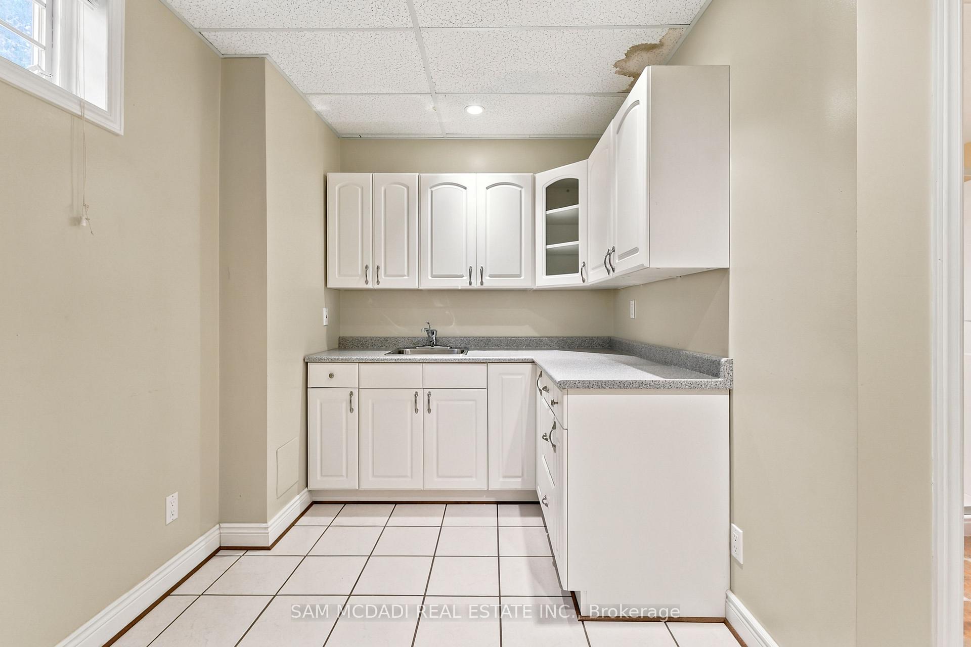 Photo 35 of 41 Cooperage Crescent, Richmond Hill, Westbrook — HOMEH