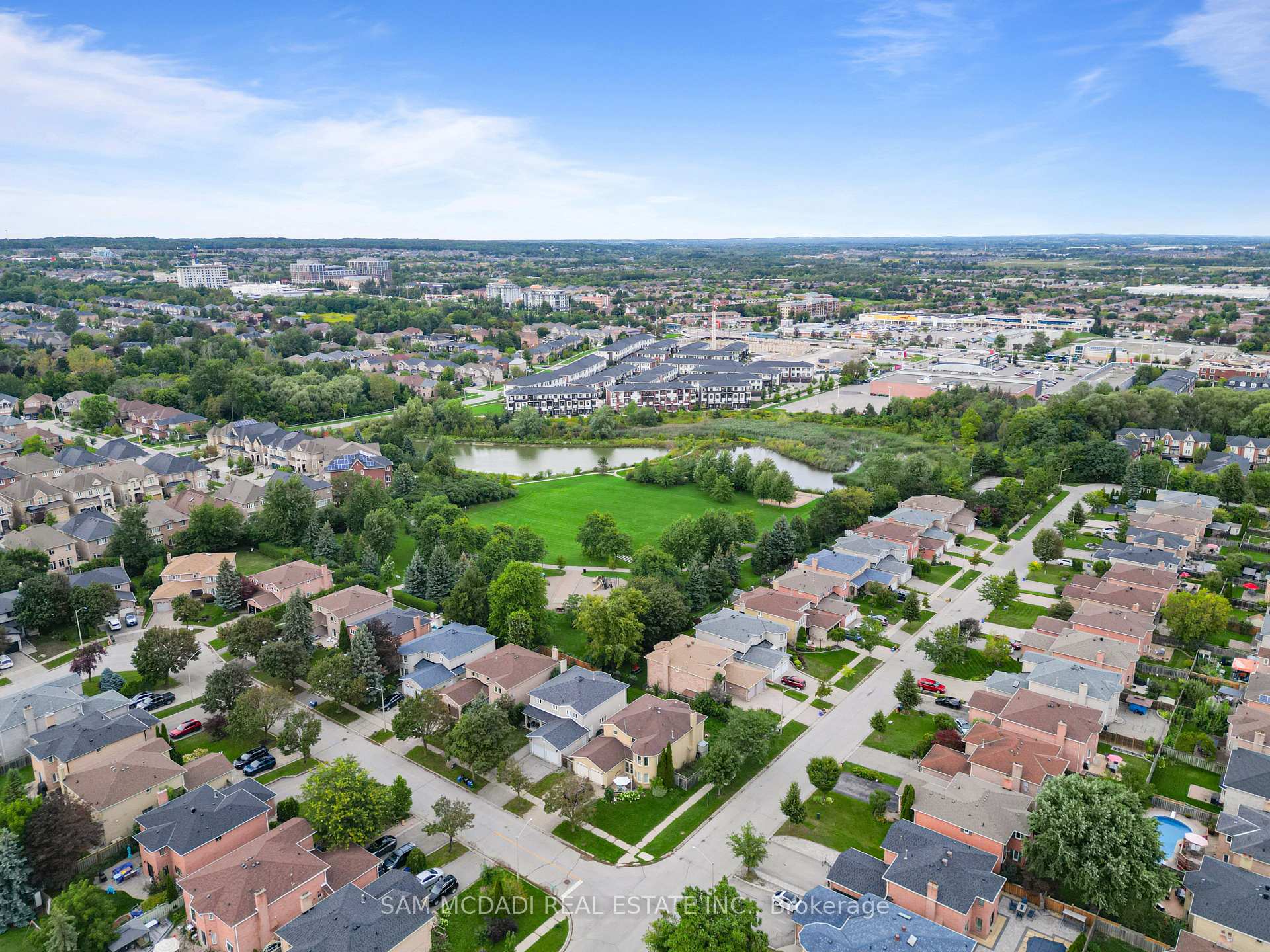 Photo 43 of 41 Cooperage Crescent, Richmond Hill, Westbrook — HOMEH