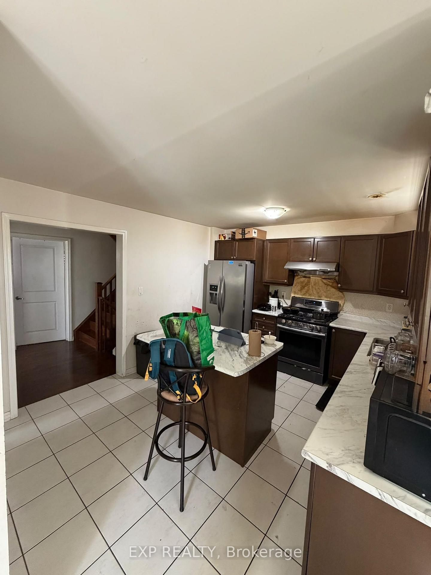 Photo 8 of 75 Agricola Road, Brampton, Northwest Brampton — HOMEH