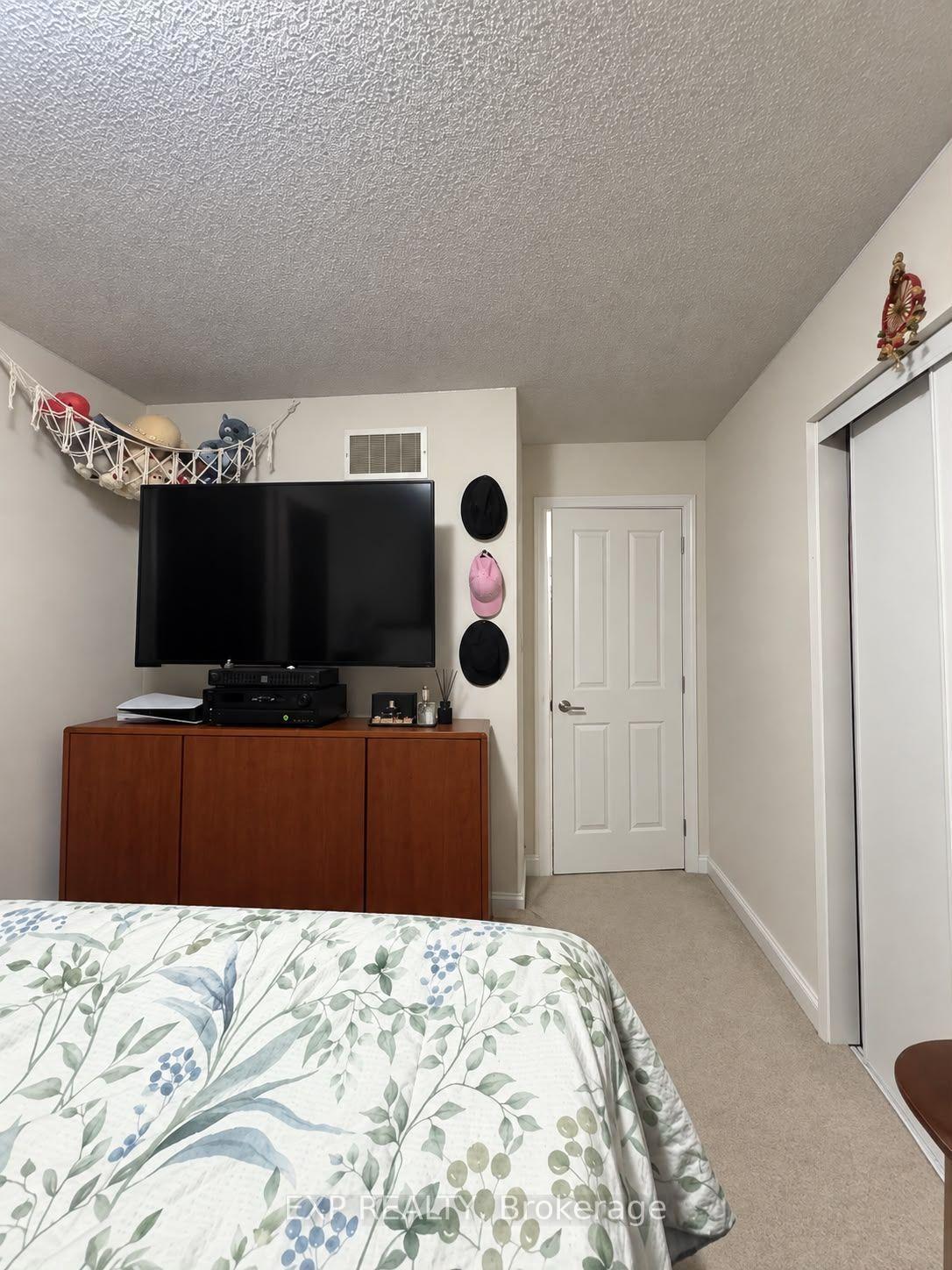 Photo 11 of 75 Agricola Road, Brampton, Northwest Brampton — HOMEH
